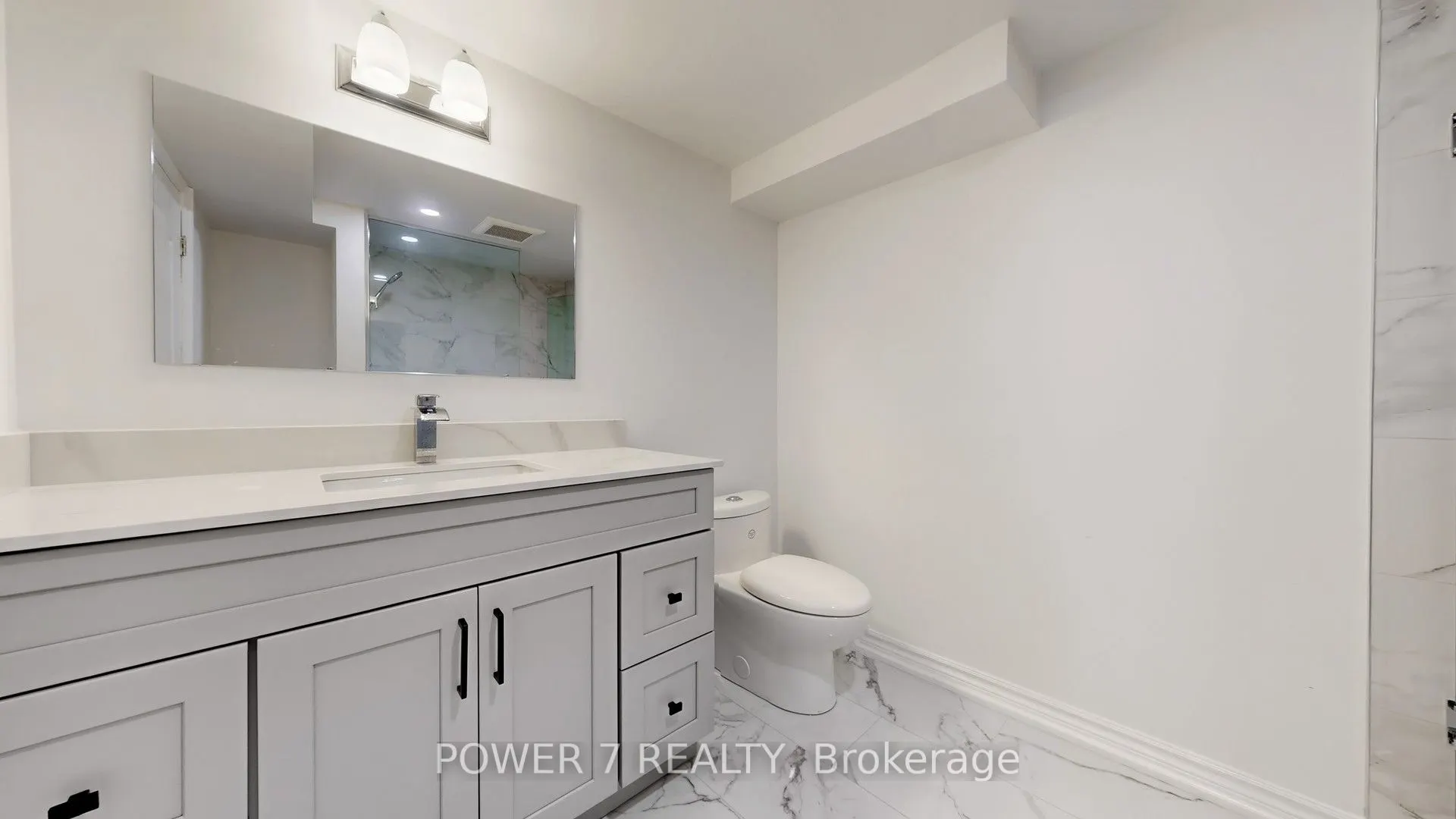 2417 Dress Circle Crescent