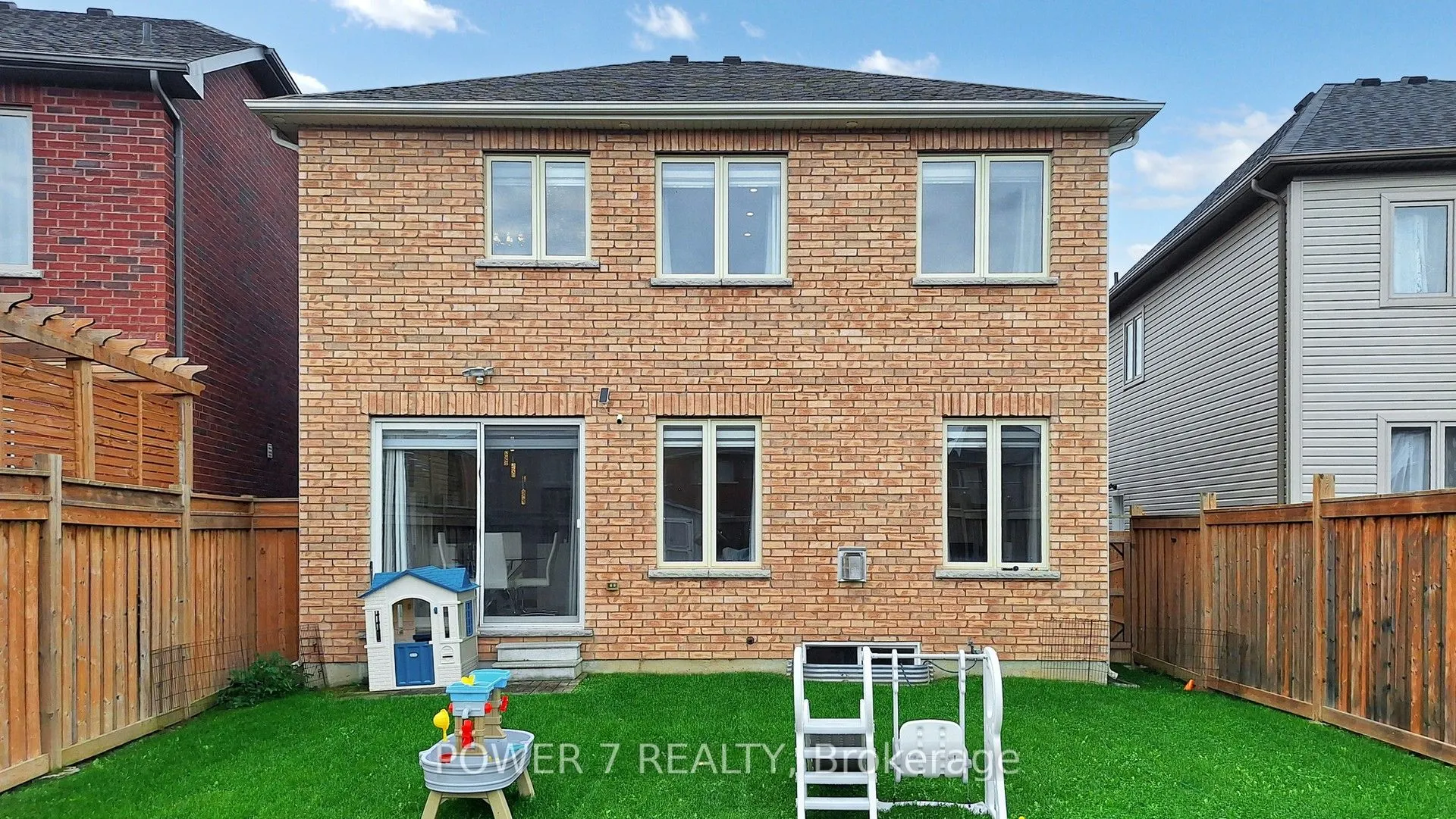 2417 Dress Circle Crescent