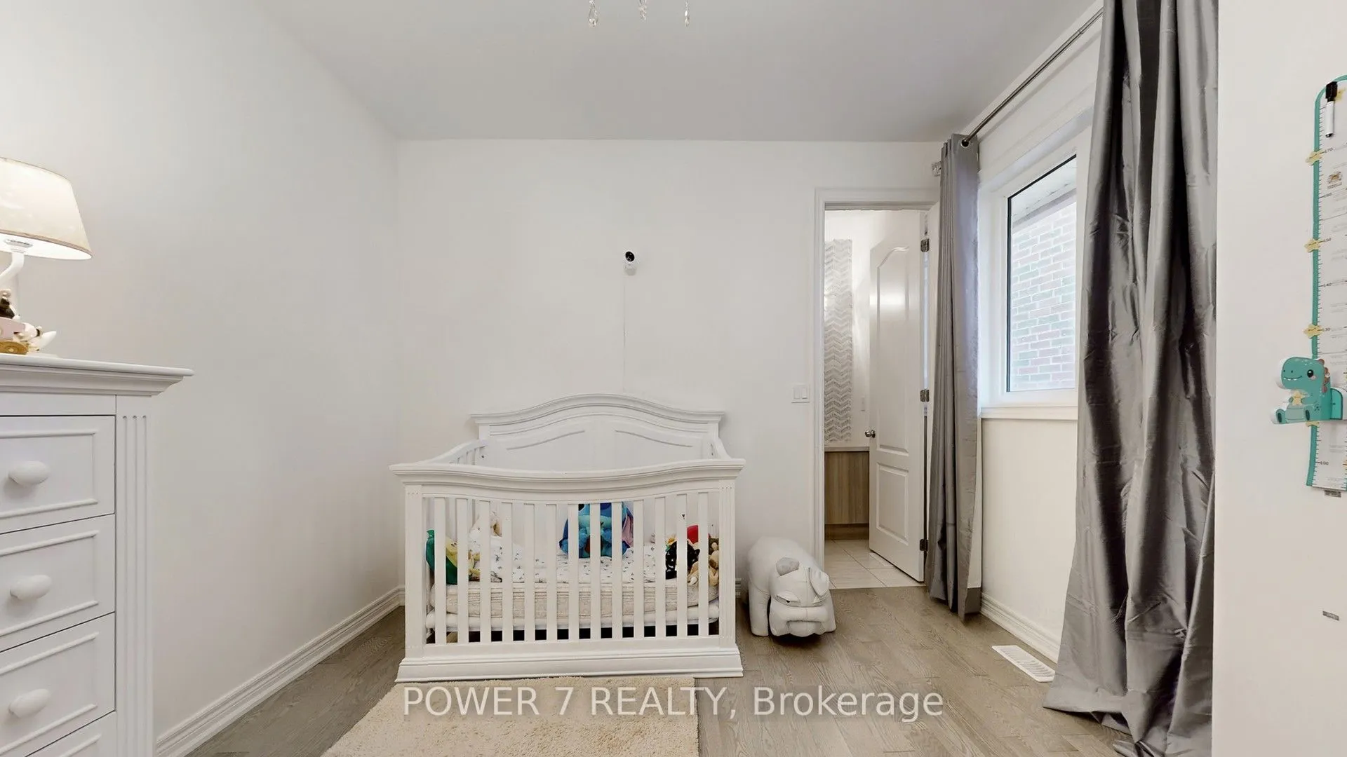 2417 Dress Circle Crescent