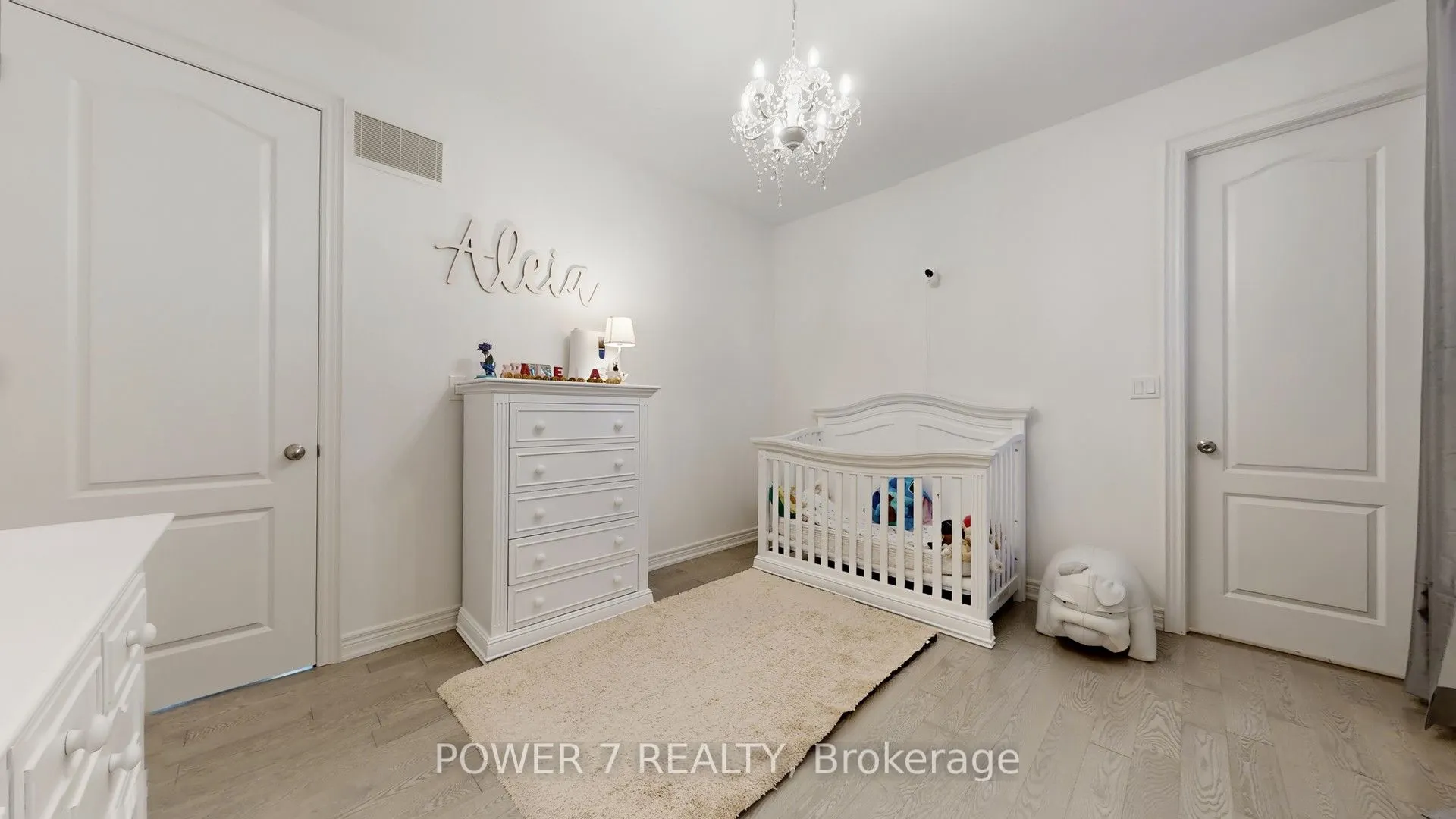 2417 Dress Circle Crescent
