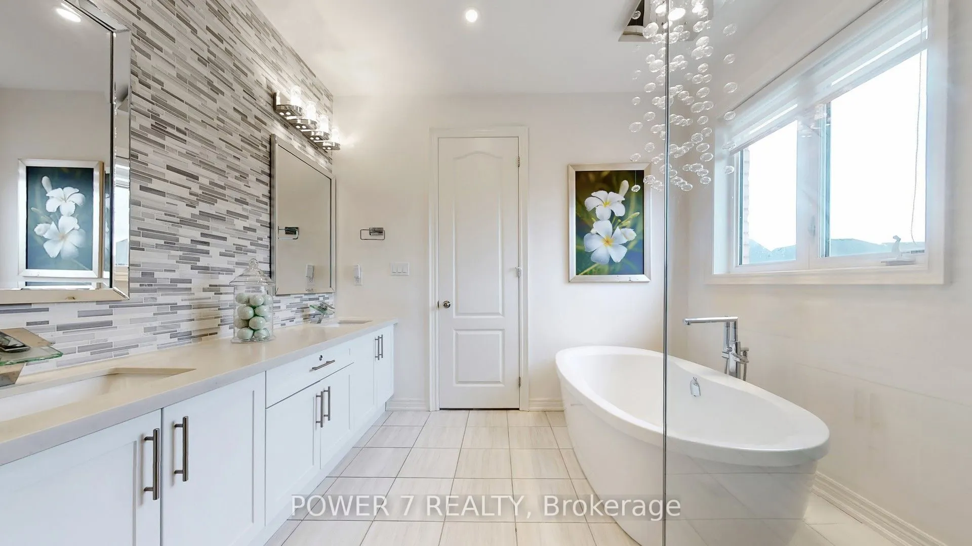 2417 Dress Circle Crescent