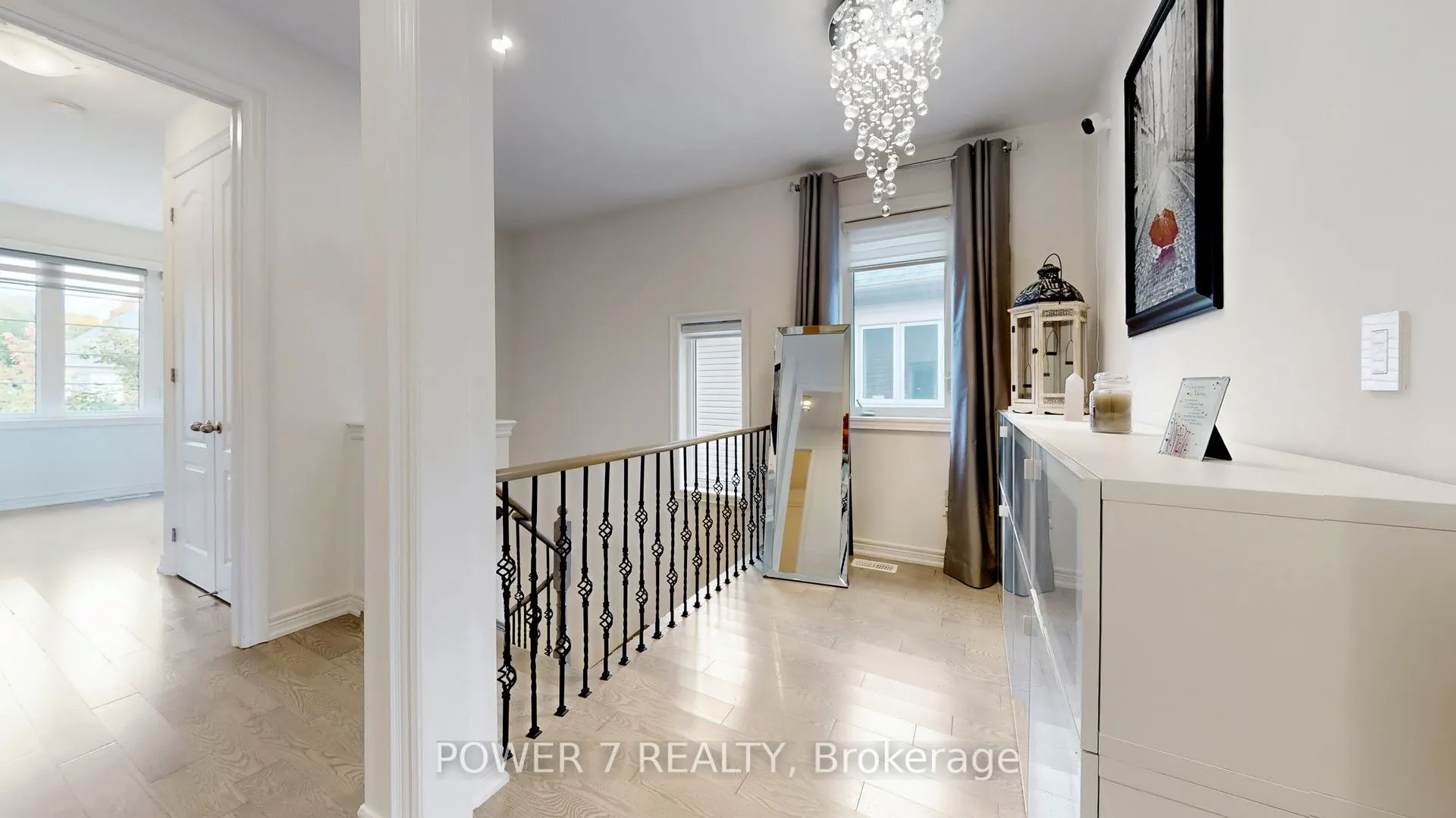 2417 Dress Circle Crescent