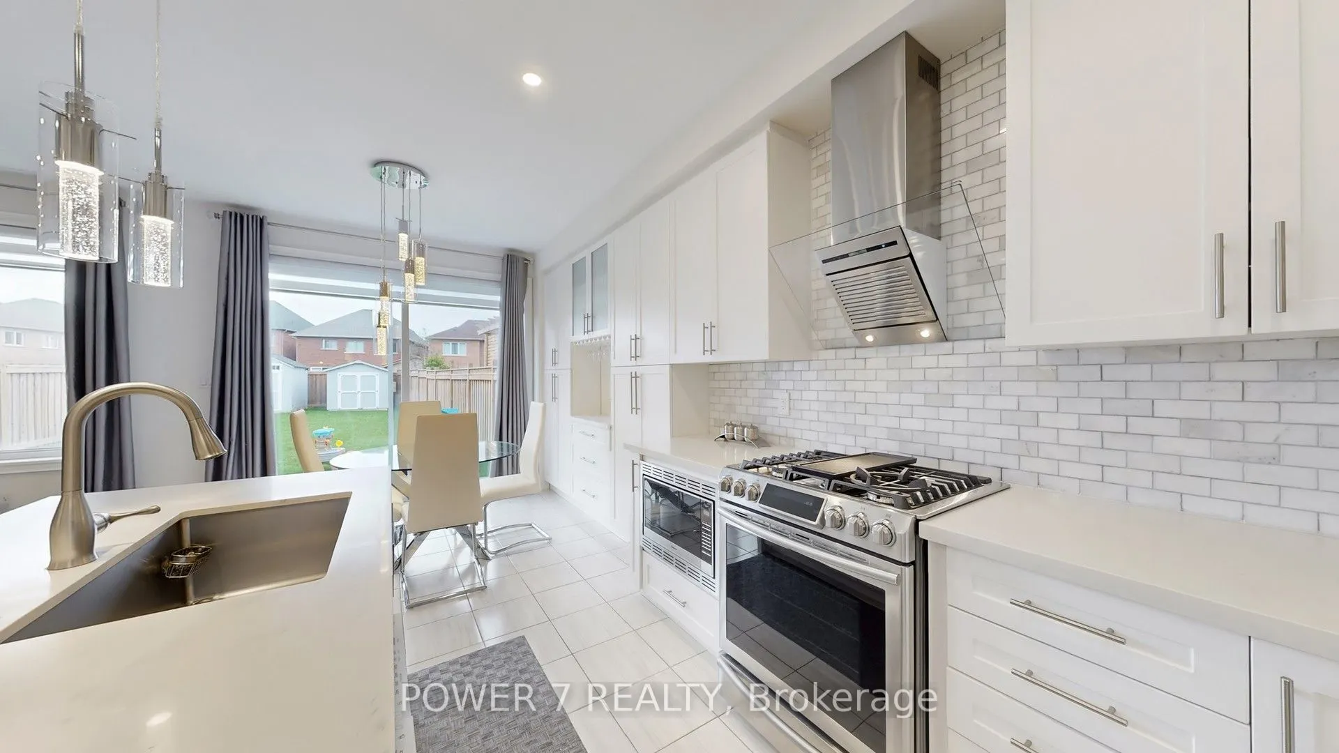 2417 Dress Circle Crescent