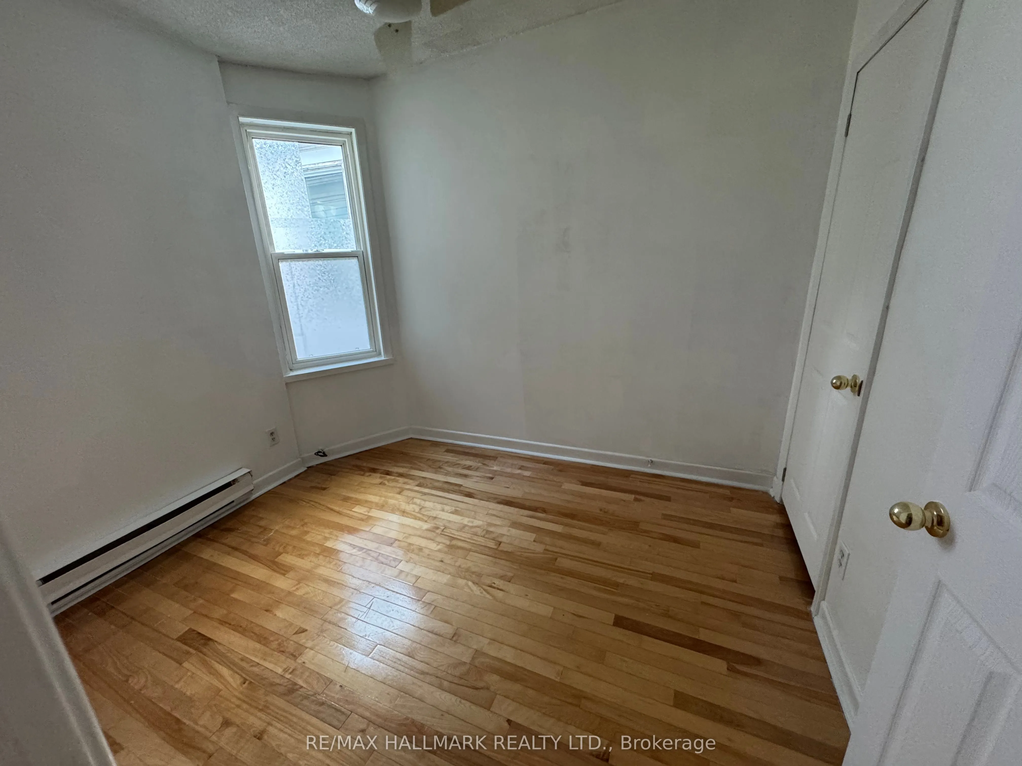 57 Hiawatha Avenue, #Upper