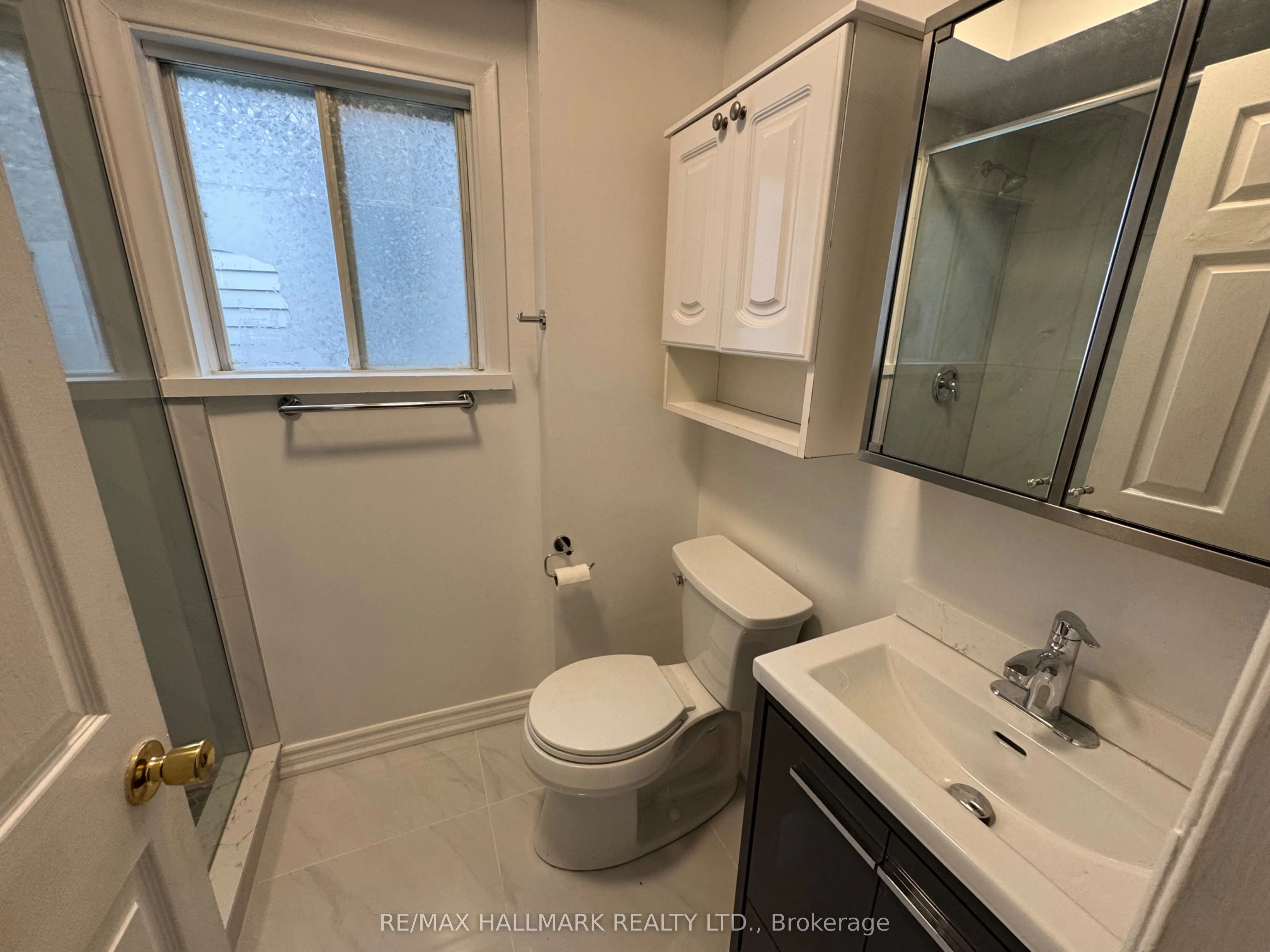 57 Hiawatha Avenue, #Upper