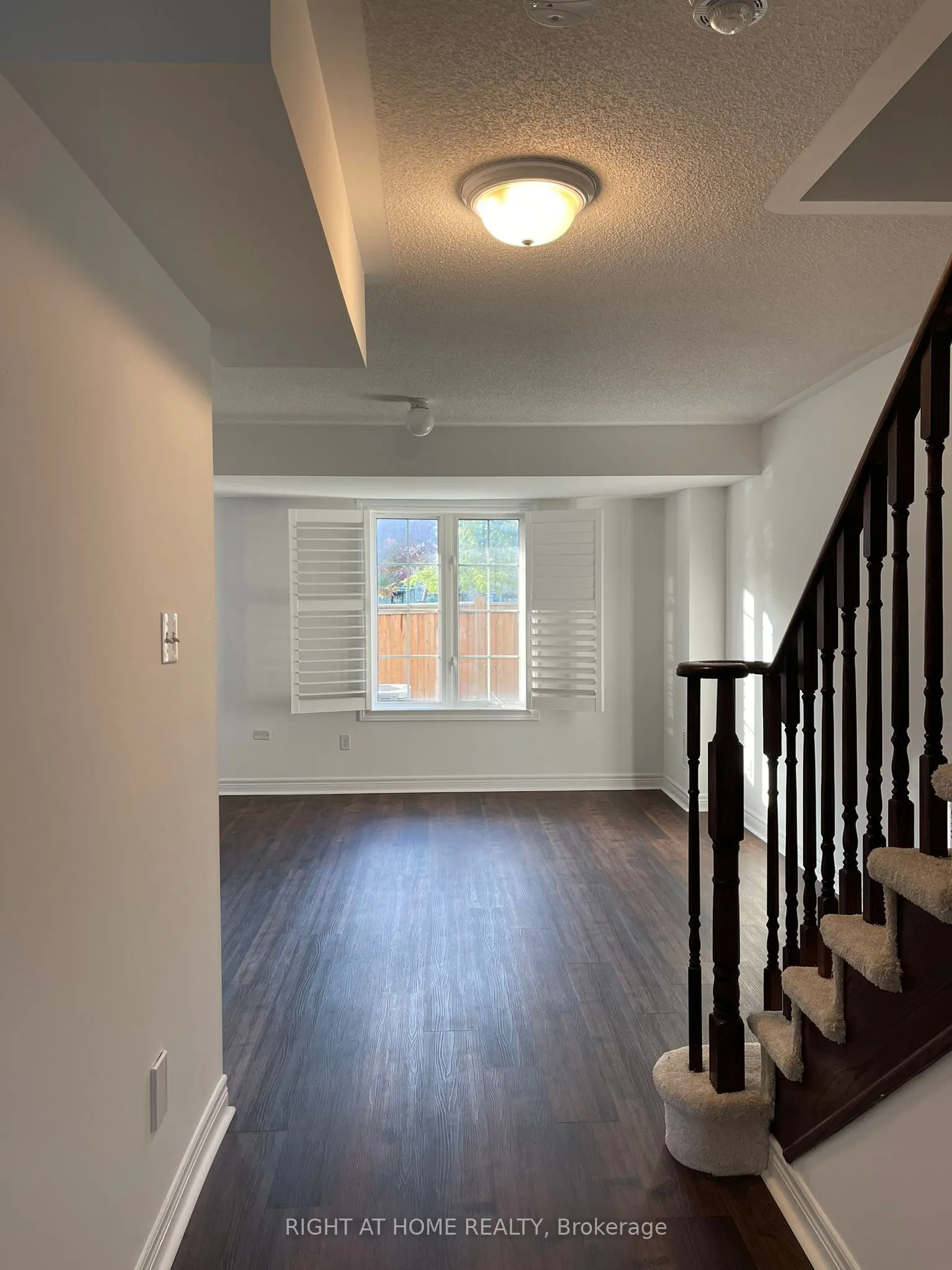 1505 Spinnaker Mews