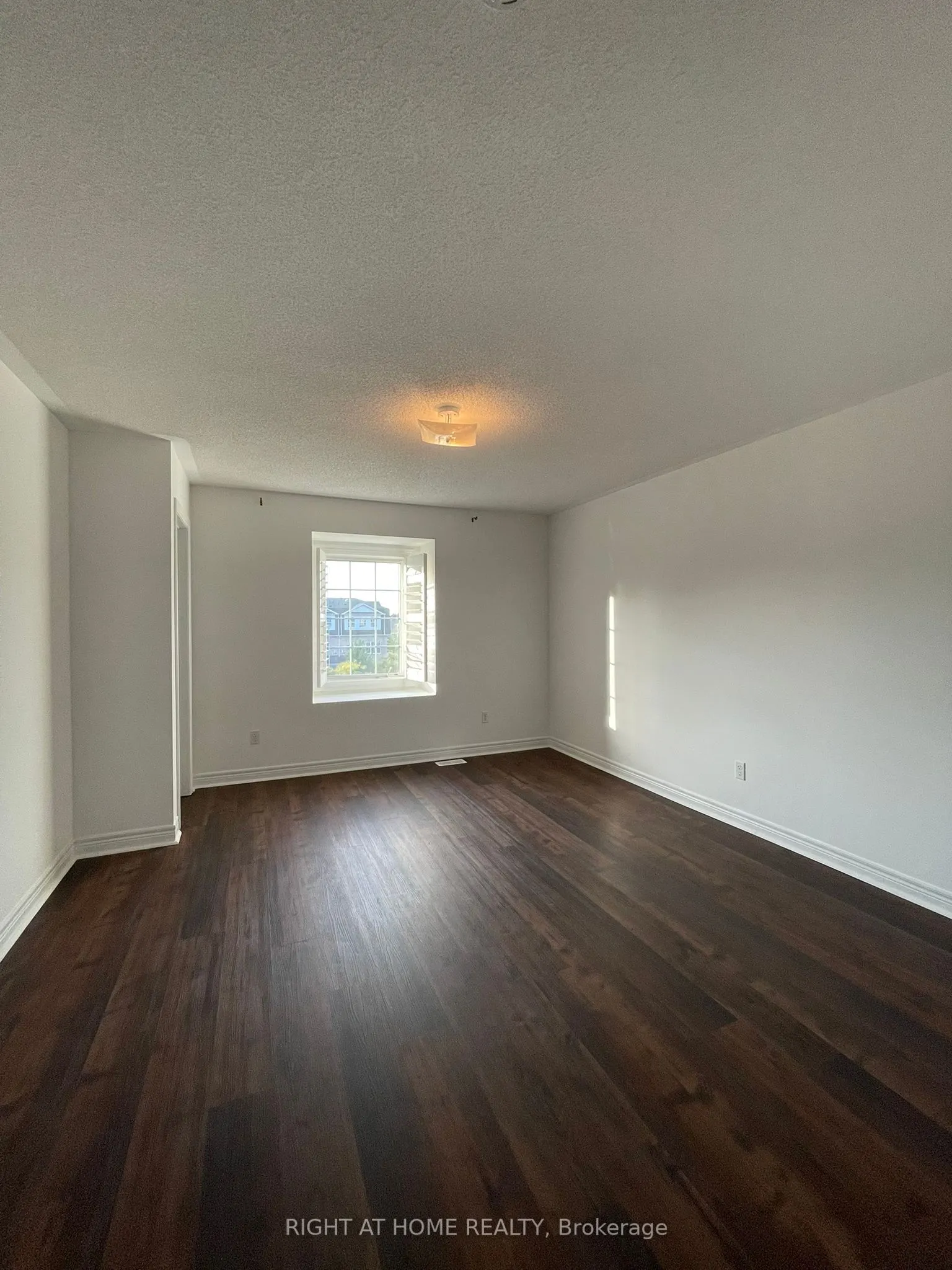 1505 Spinnaker Mews
