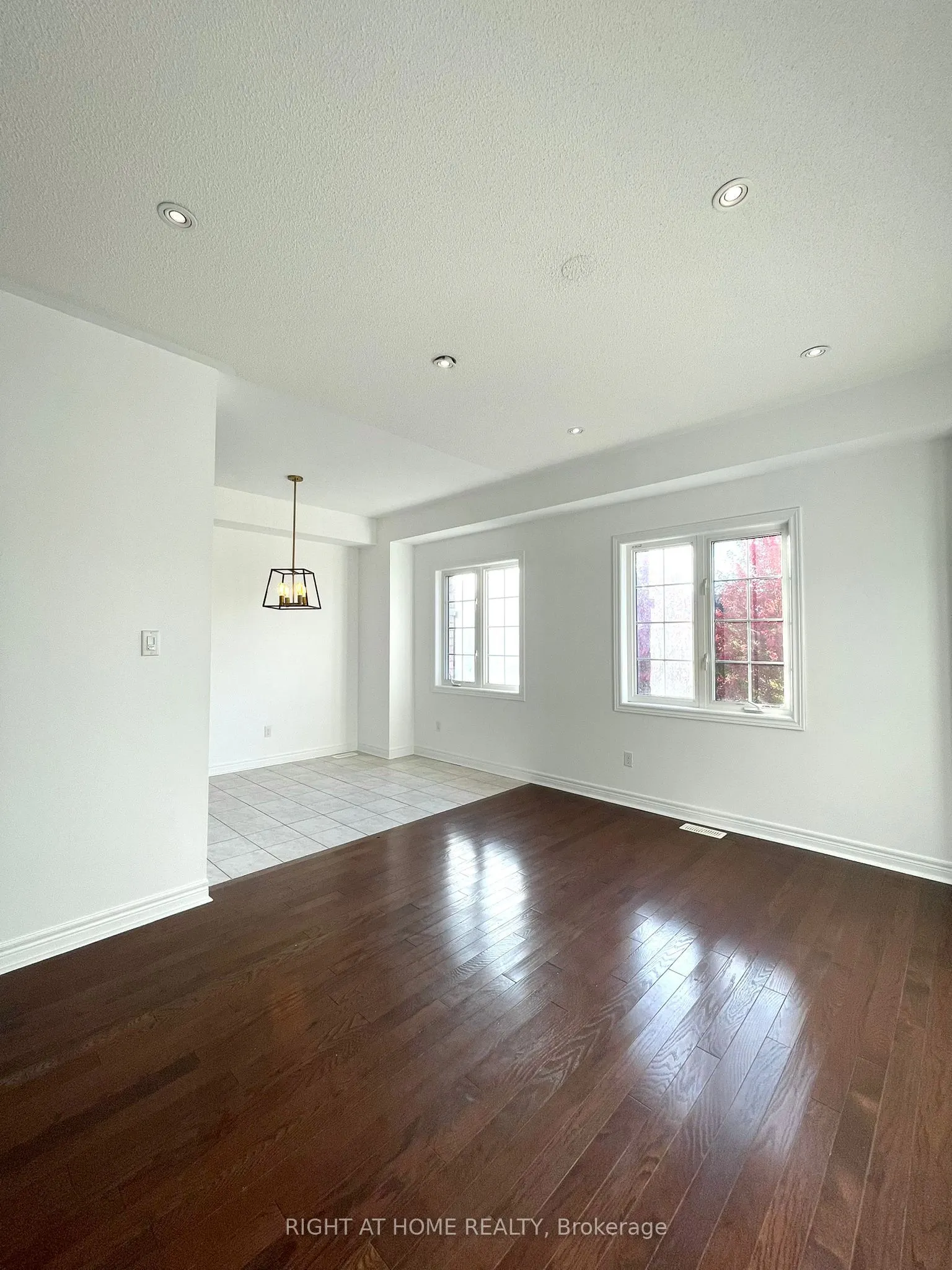 1505 Spinnaker Mews