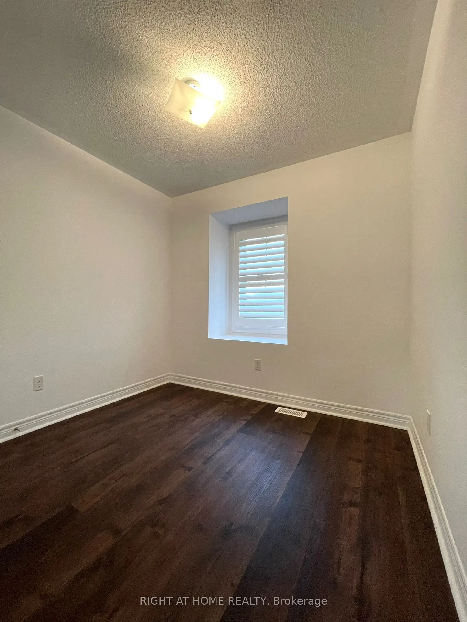 1505 Spinnaker Mews
