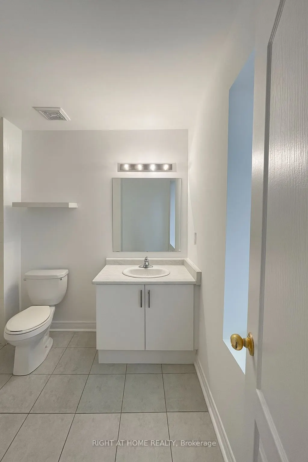 1505 Spinnaker Mews