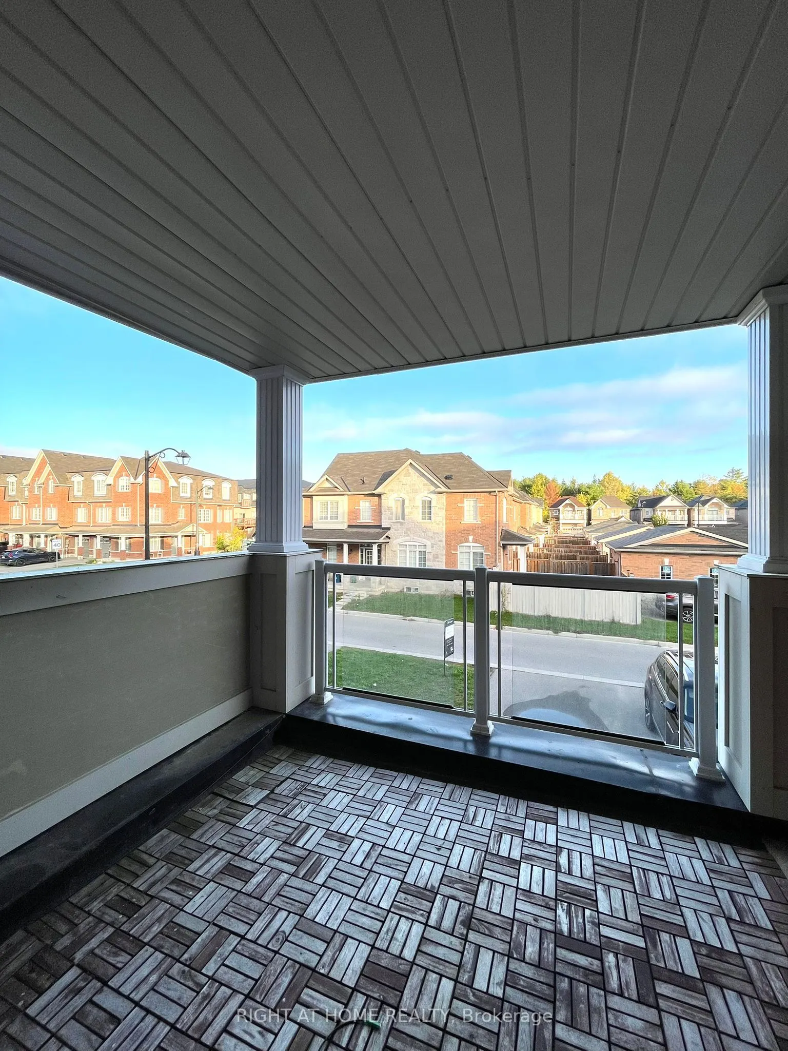 1505 Spinnaker Mews