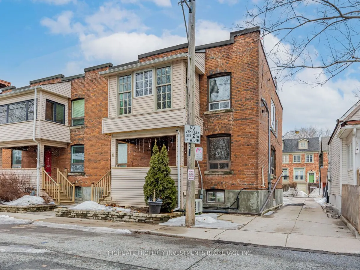 6 Kew Beach Avenue, #Upper