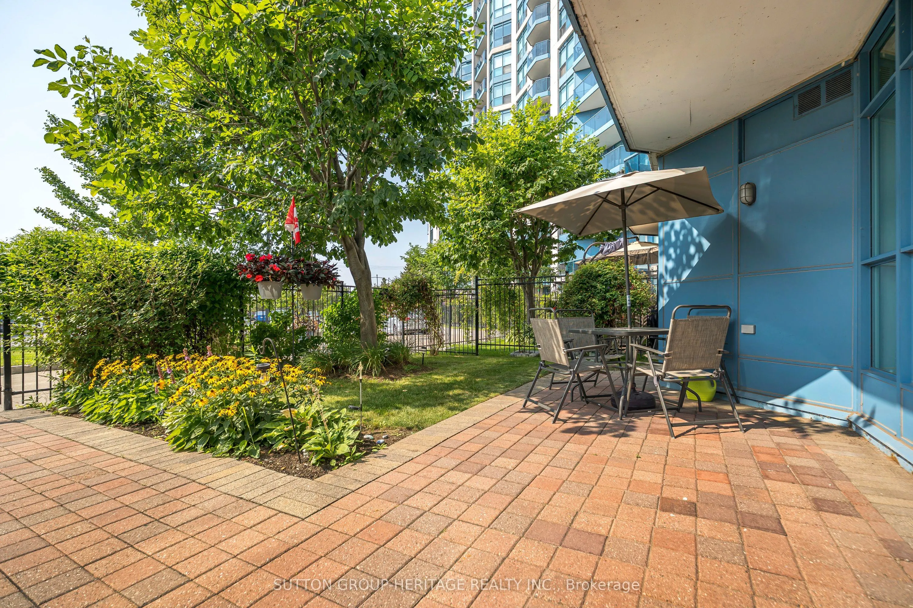 340 Watson Street W, #A02
