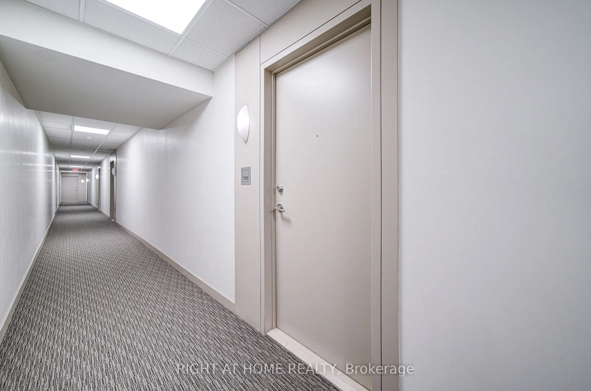 36 Lee Centre Drive, #Th112