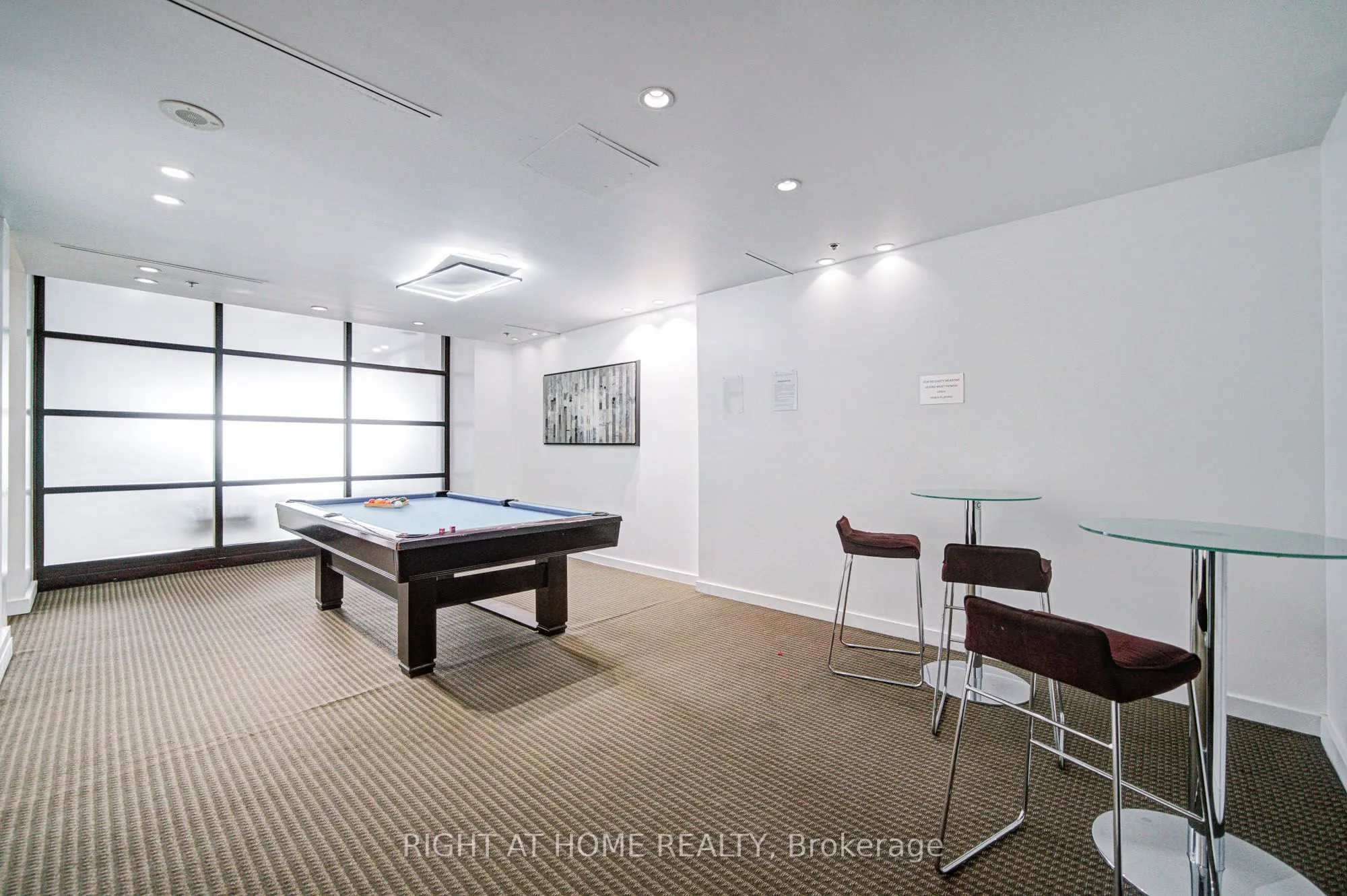36 Lee Centre Drive, #Th112