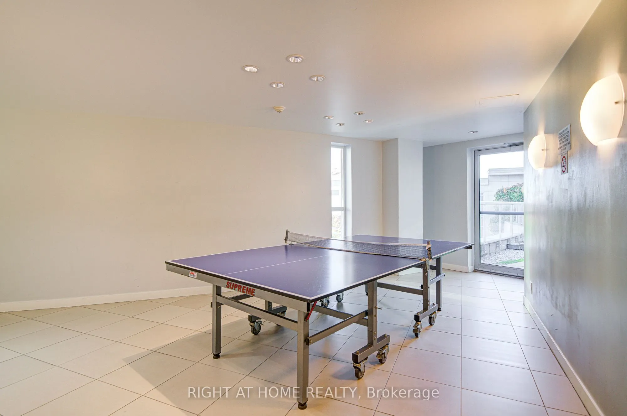 36 Lee Centre Drive, #Th112