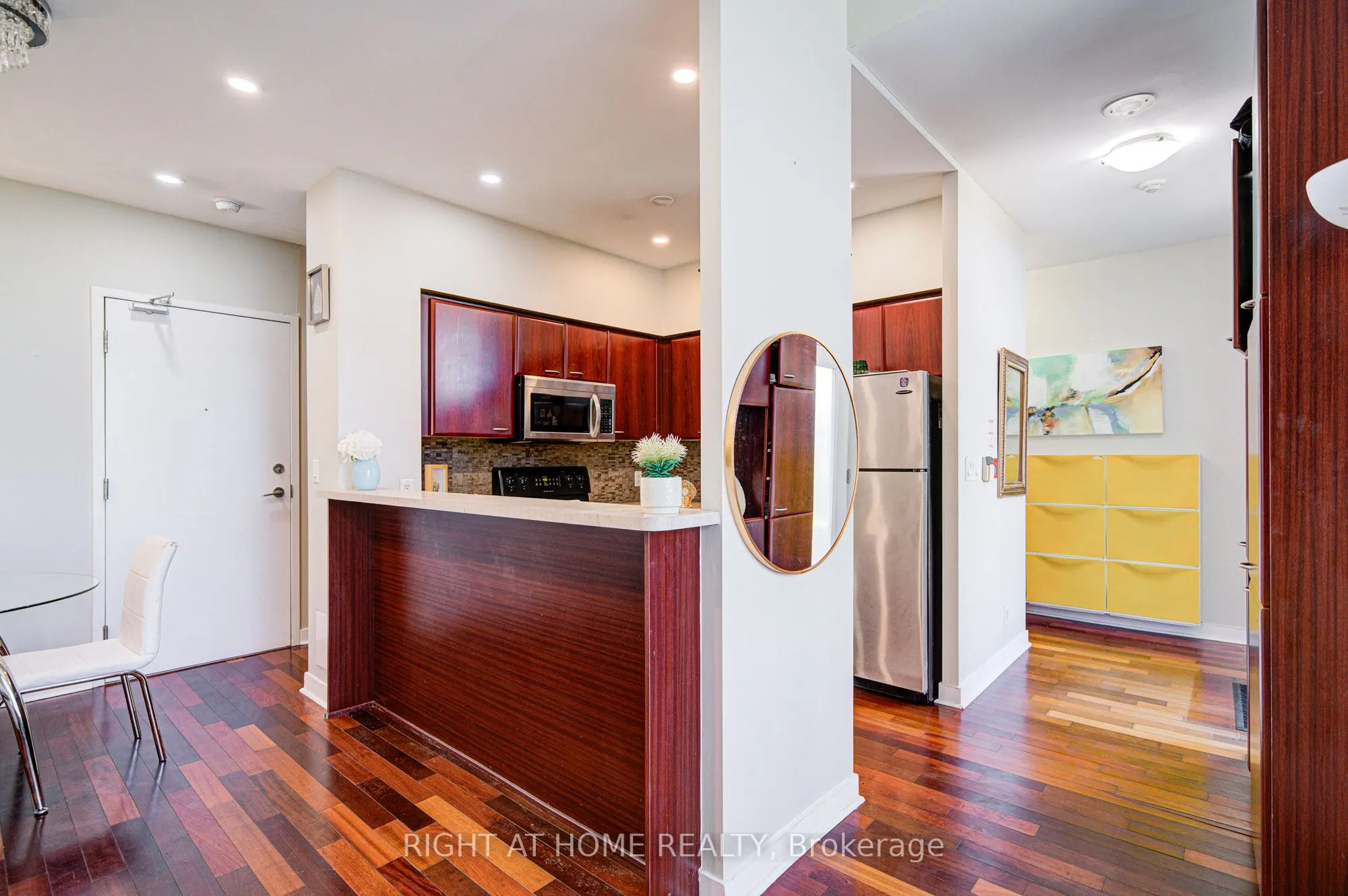 36 Lee Centre Drive, #Th112