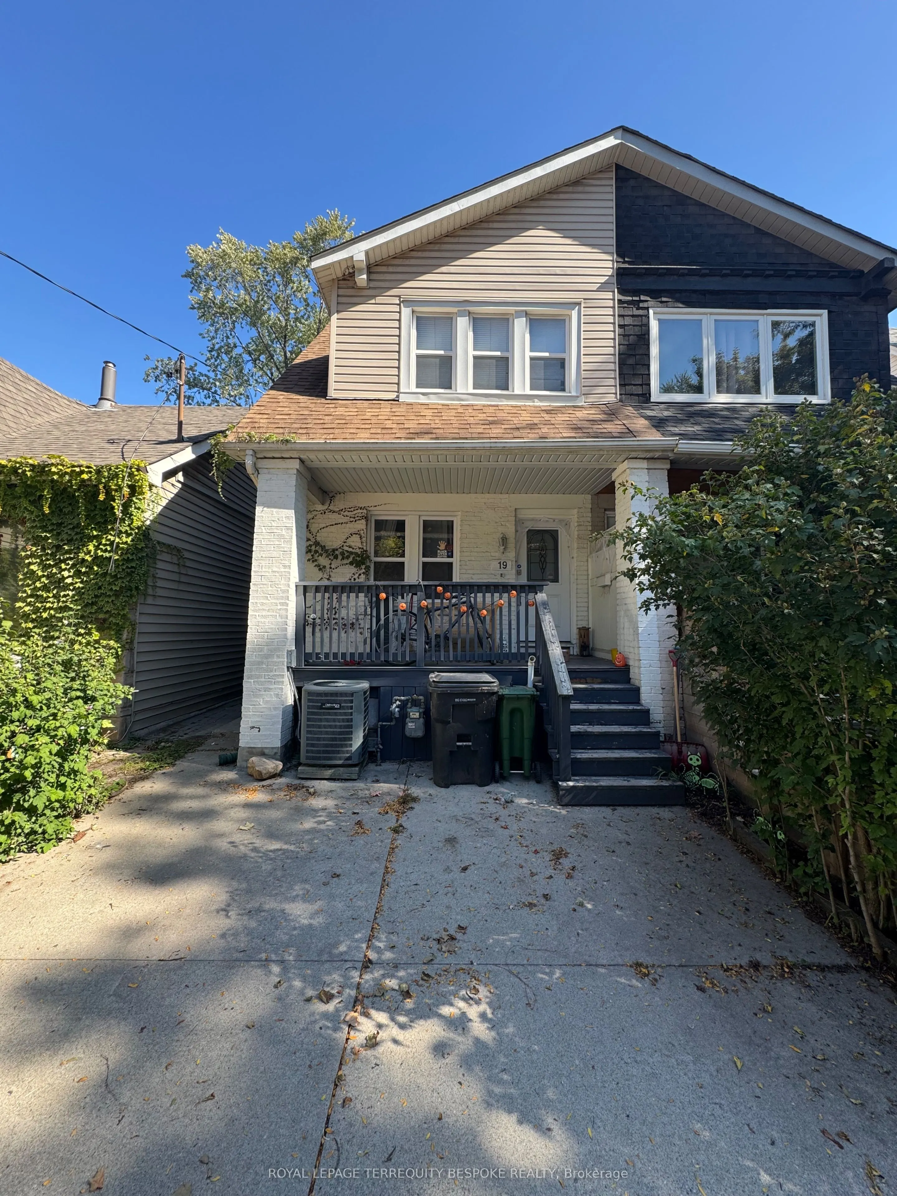 19 Lewis Street, #3 - upper