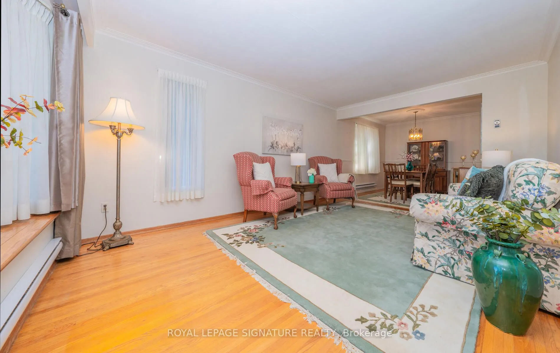 43 Collingsbrook Boulevard