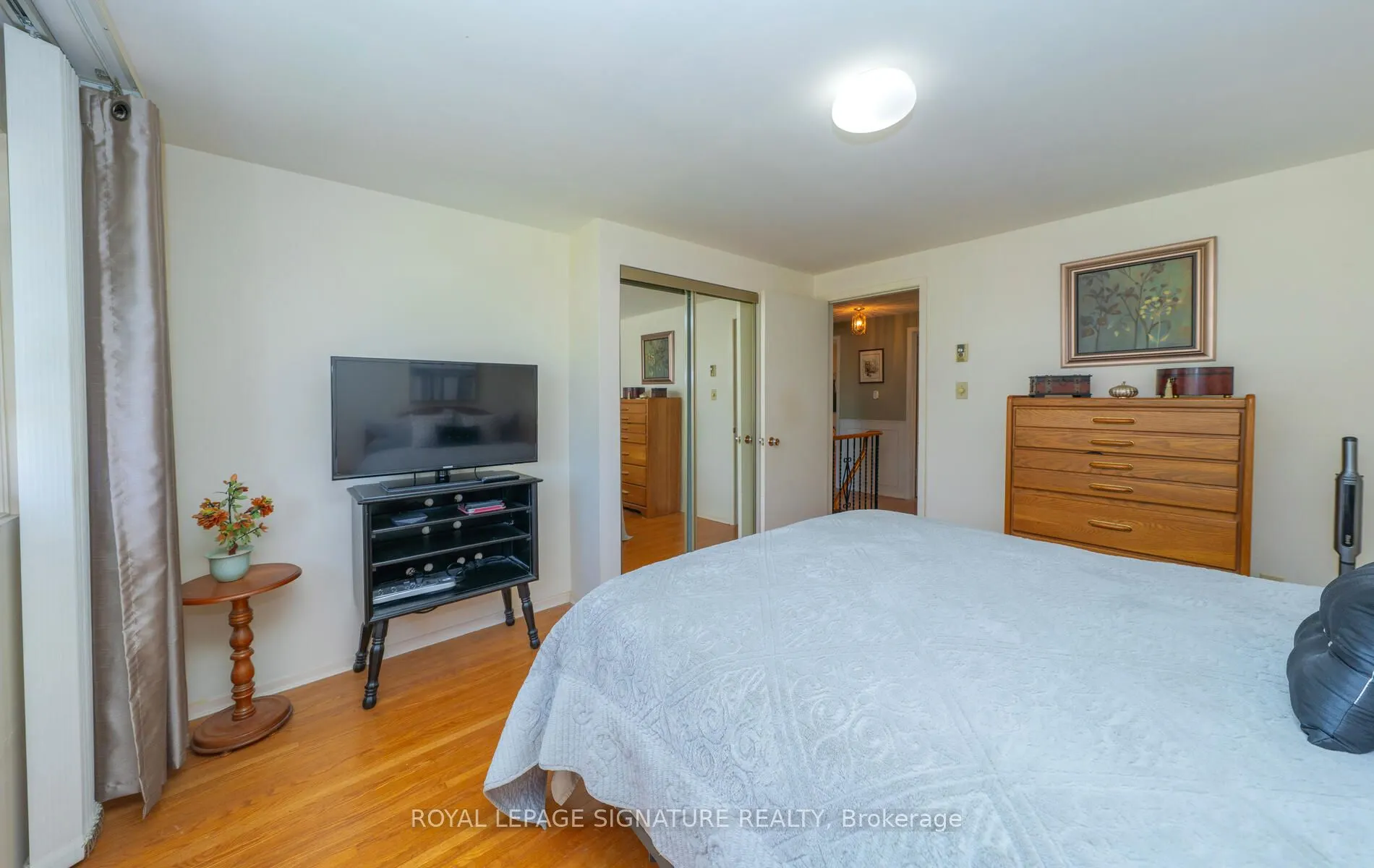 43 Collingsbrook Boulevard