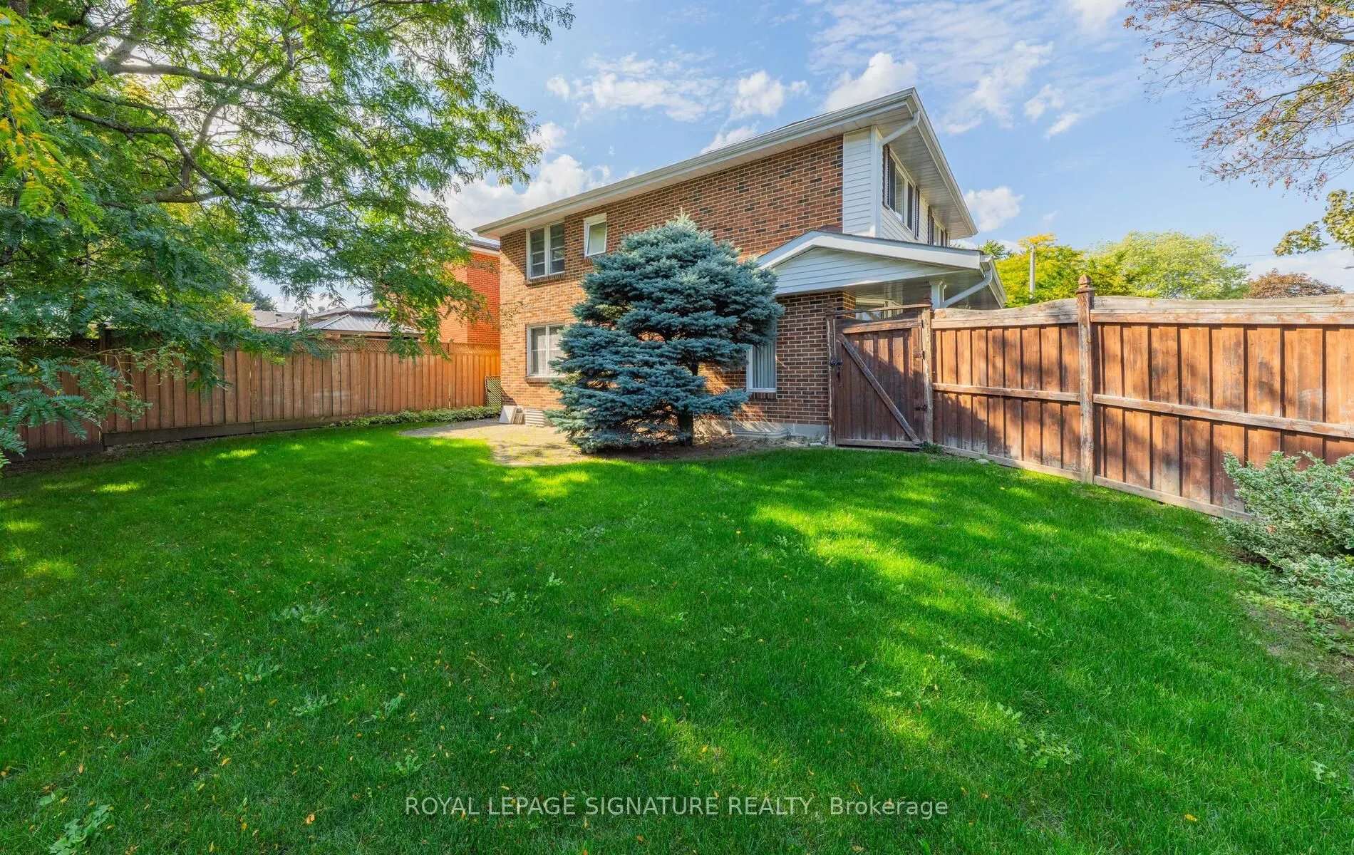 43 Collingsbrook Boulevard