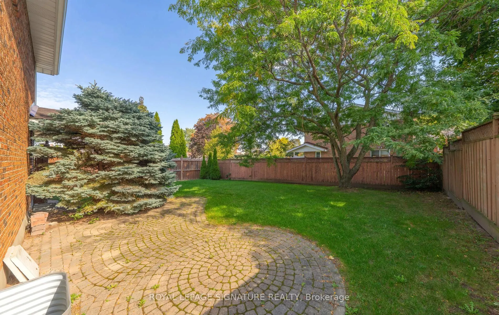 43 Collingsbrook Boulevard