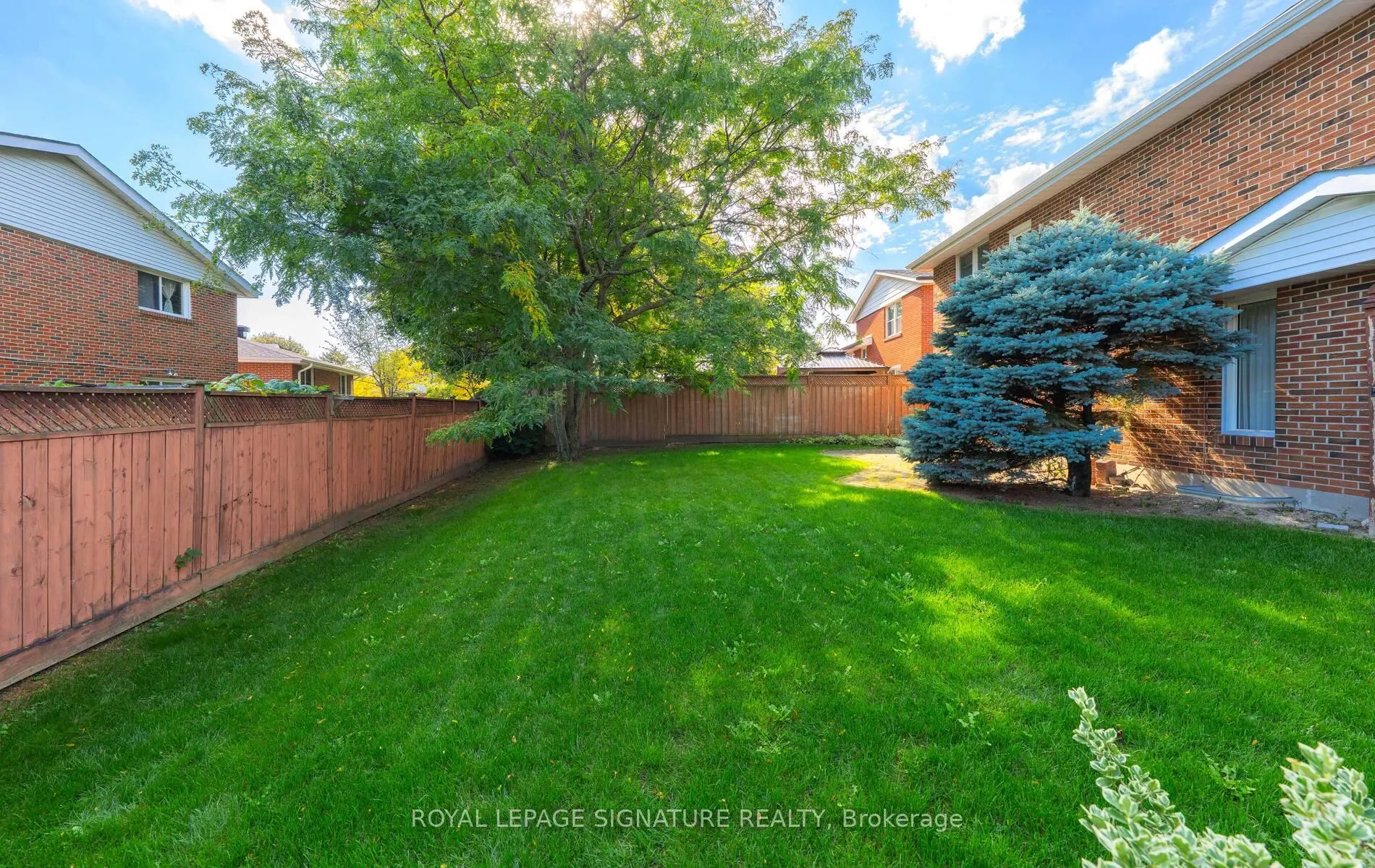 43 Collingsbrook Boulevard