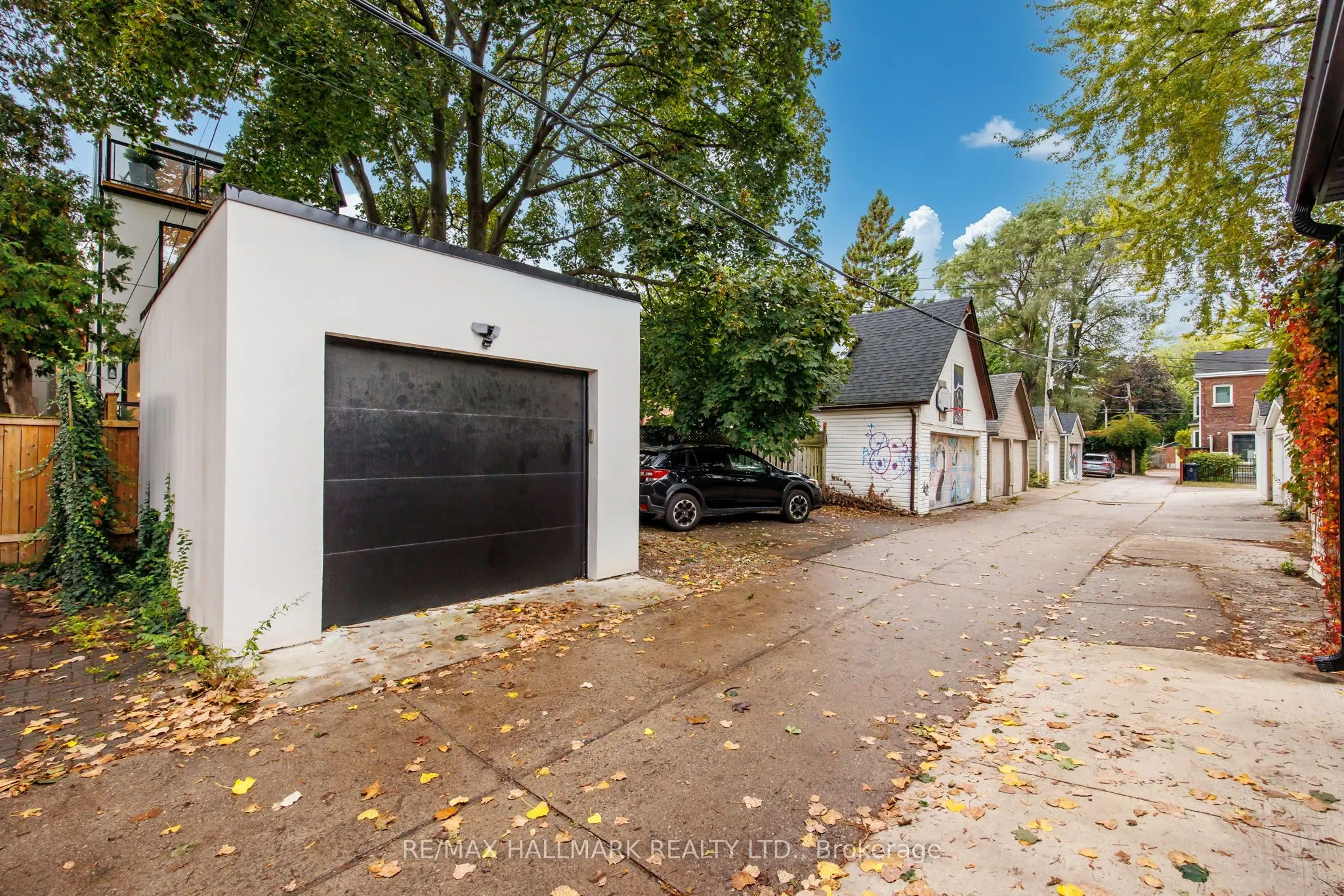 98 Hogarth Avenue
