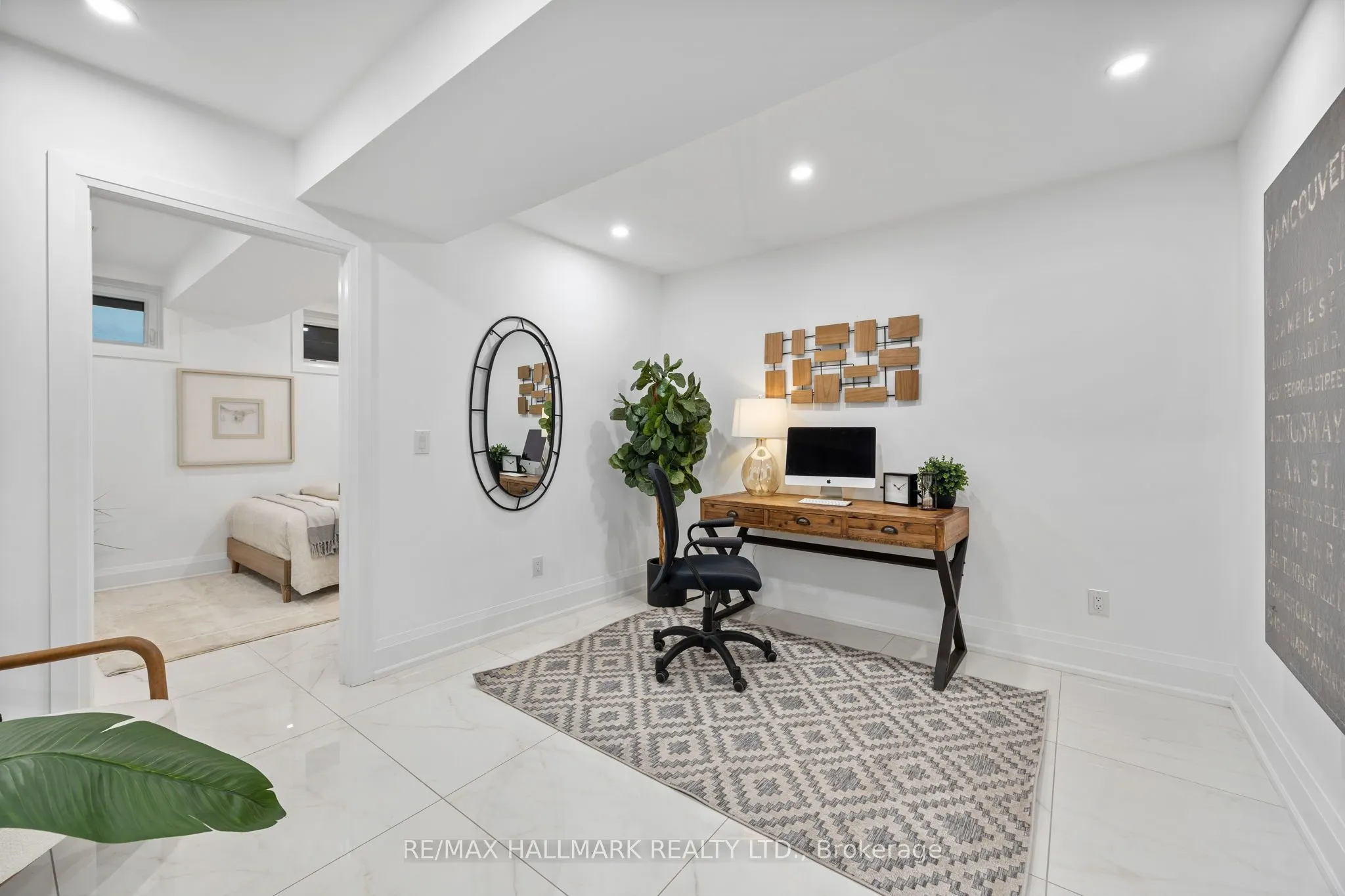 98 Hogarth Avenue