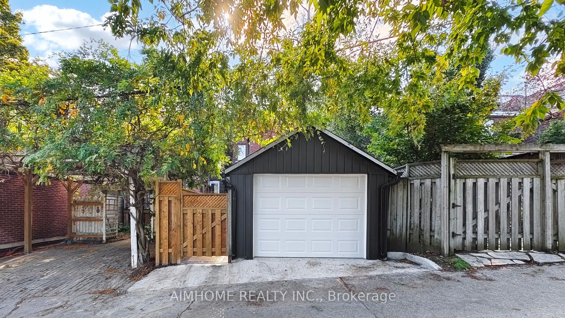 38 Sparkhall Avenue