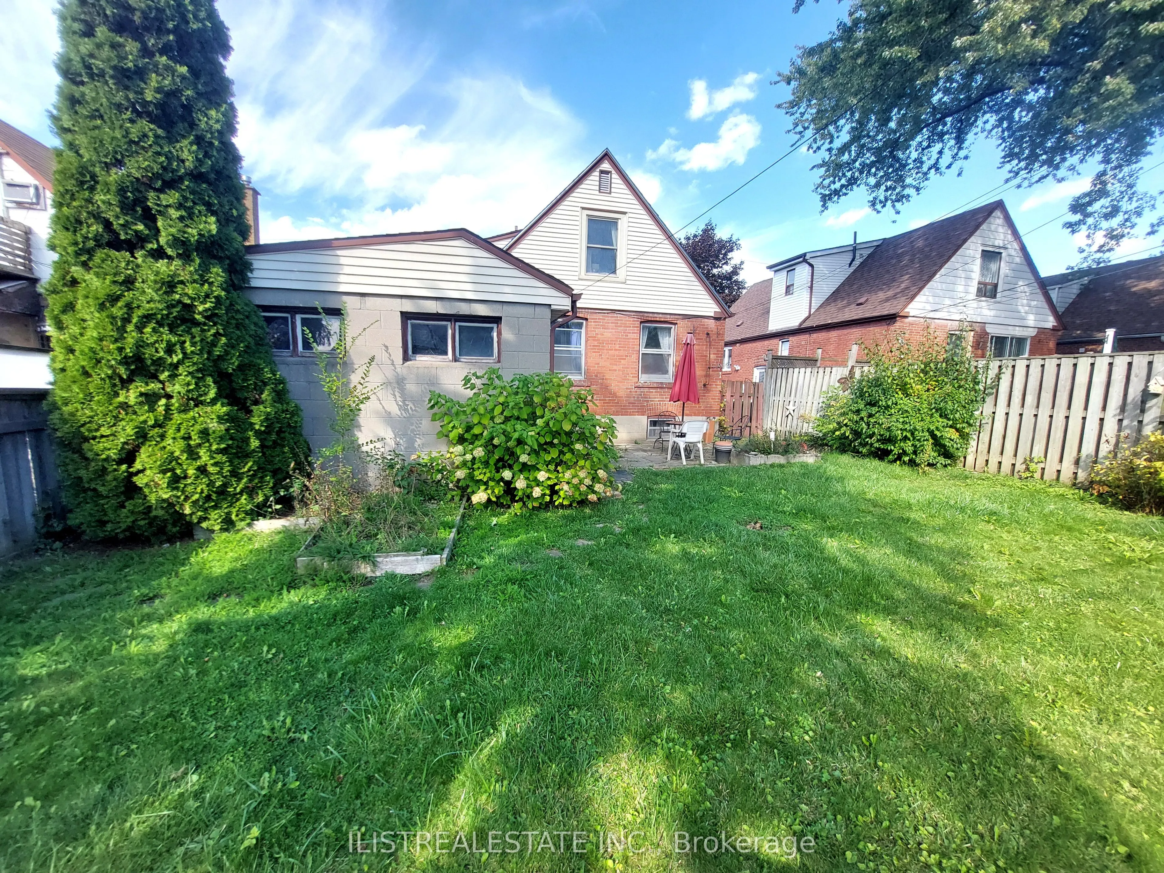 29 Holland Avenue