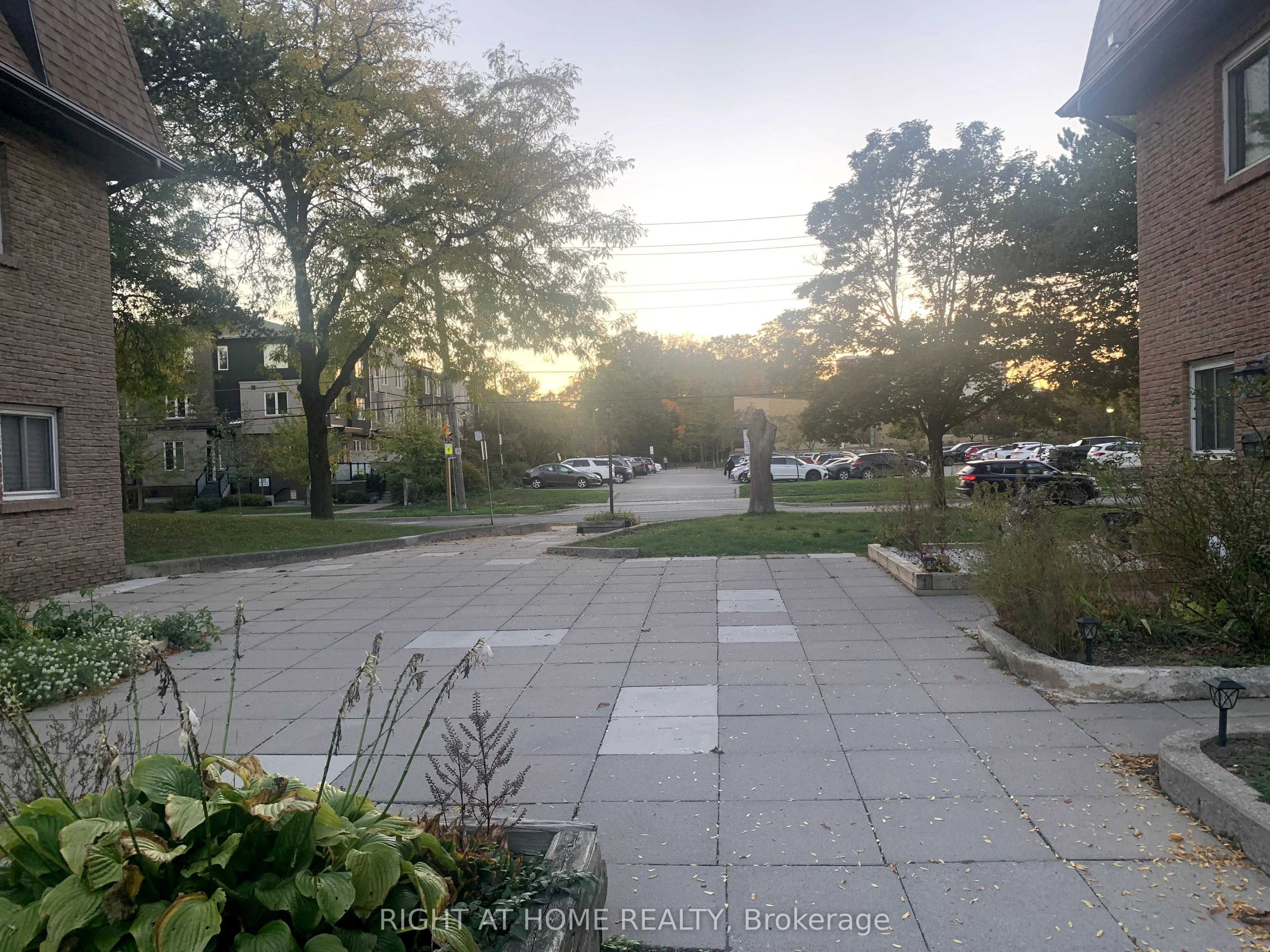 20 HAINFORD Street, #4