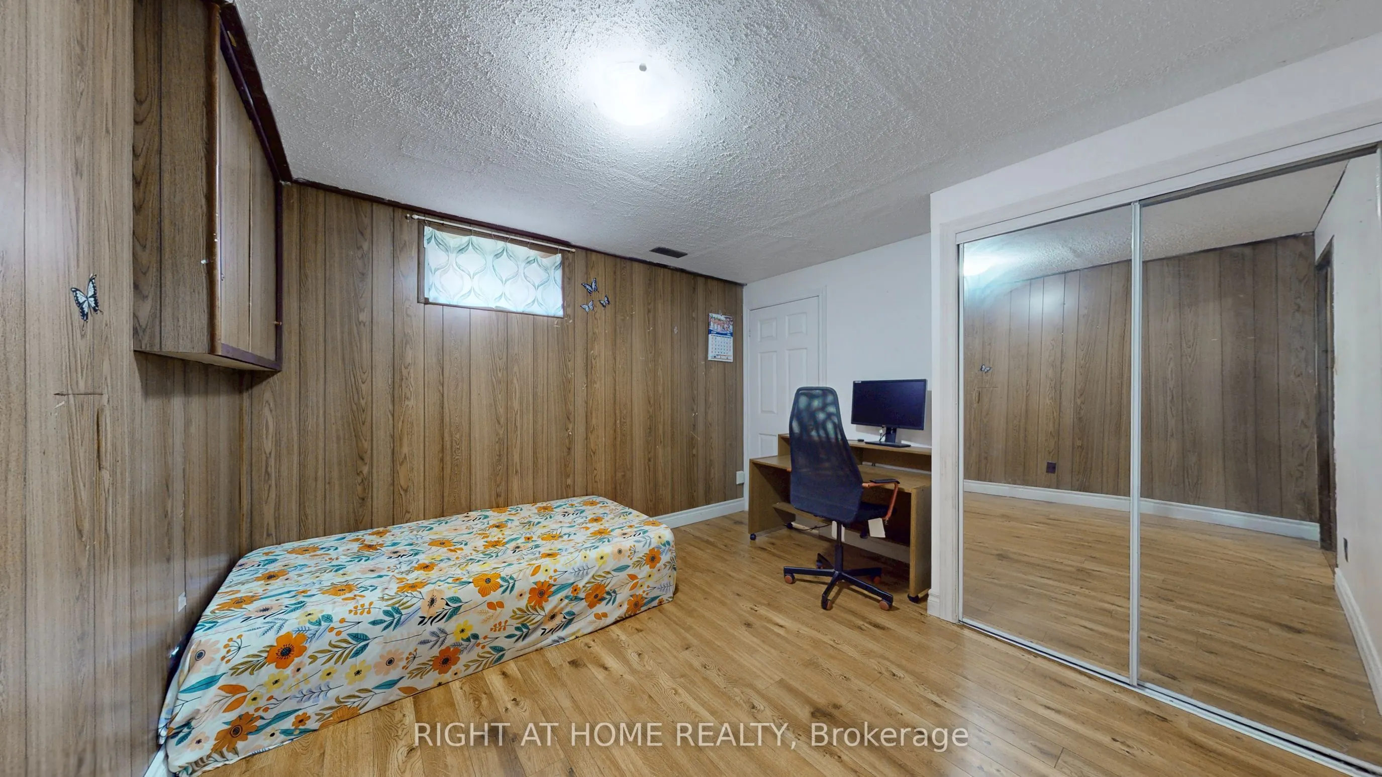 79 Oakes Avenue
