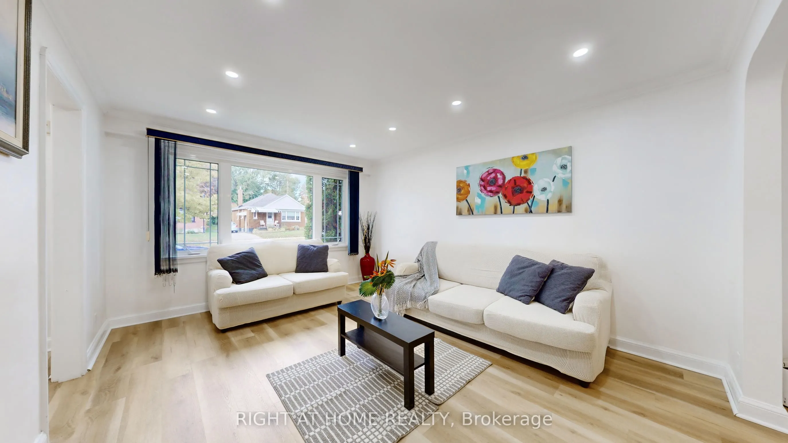 79 Oakes Avenue