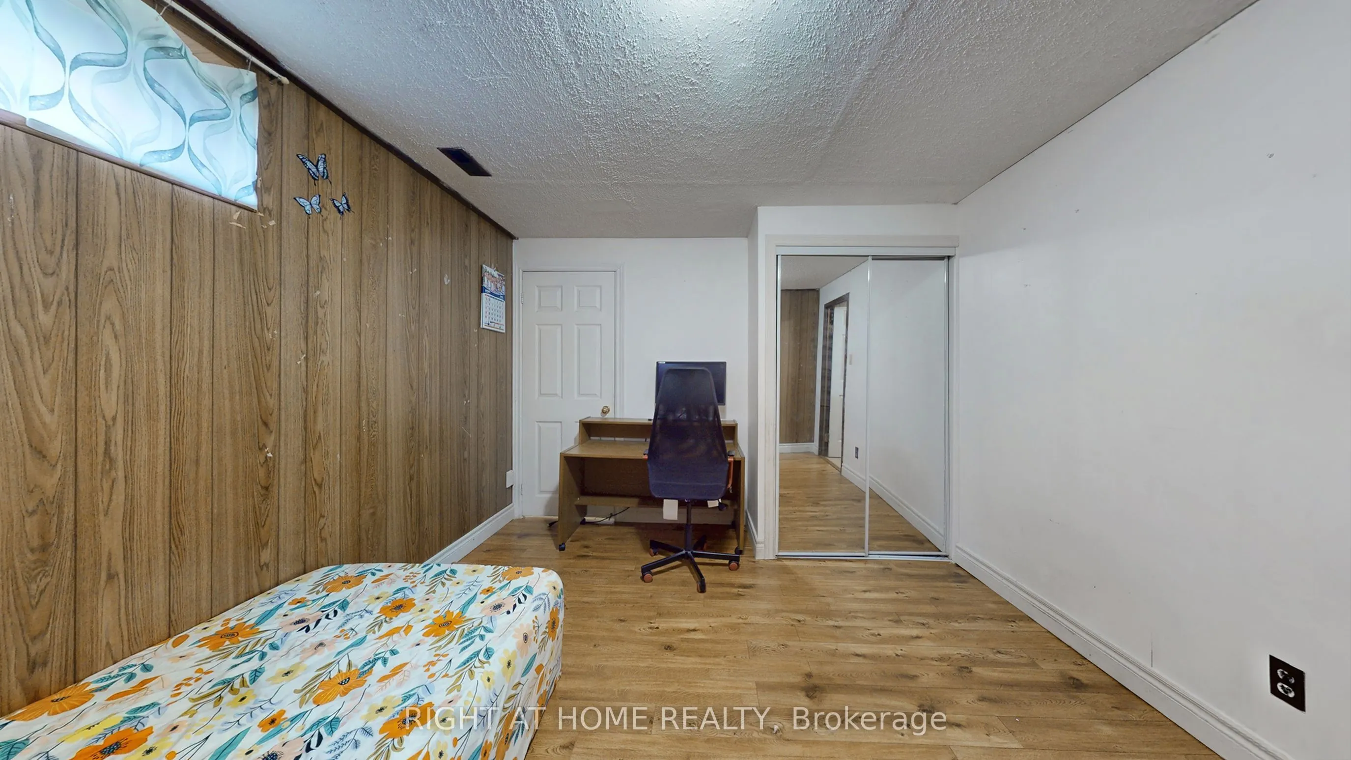 79 Oakes Avenue