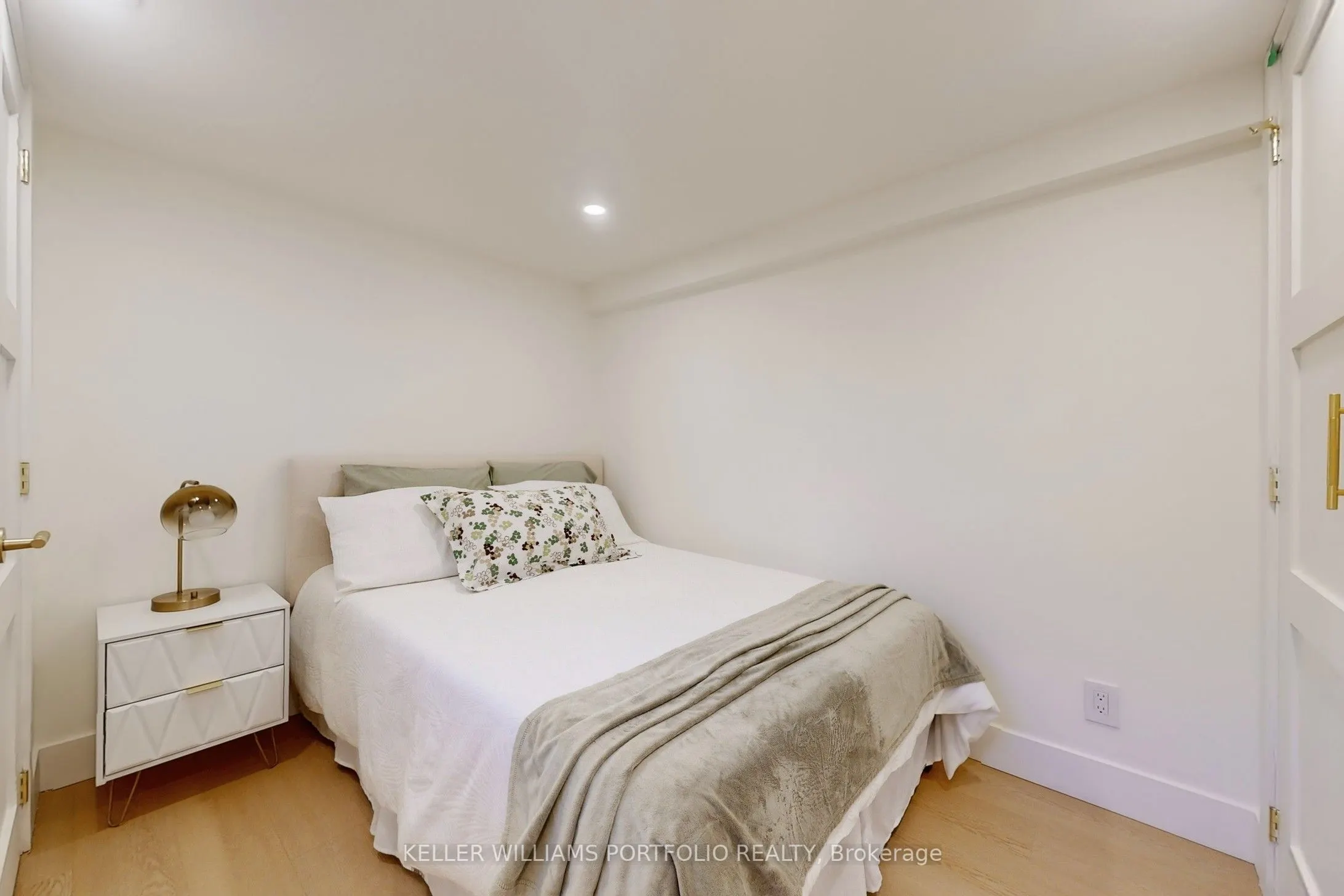 22 Pitt Avenue
