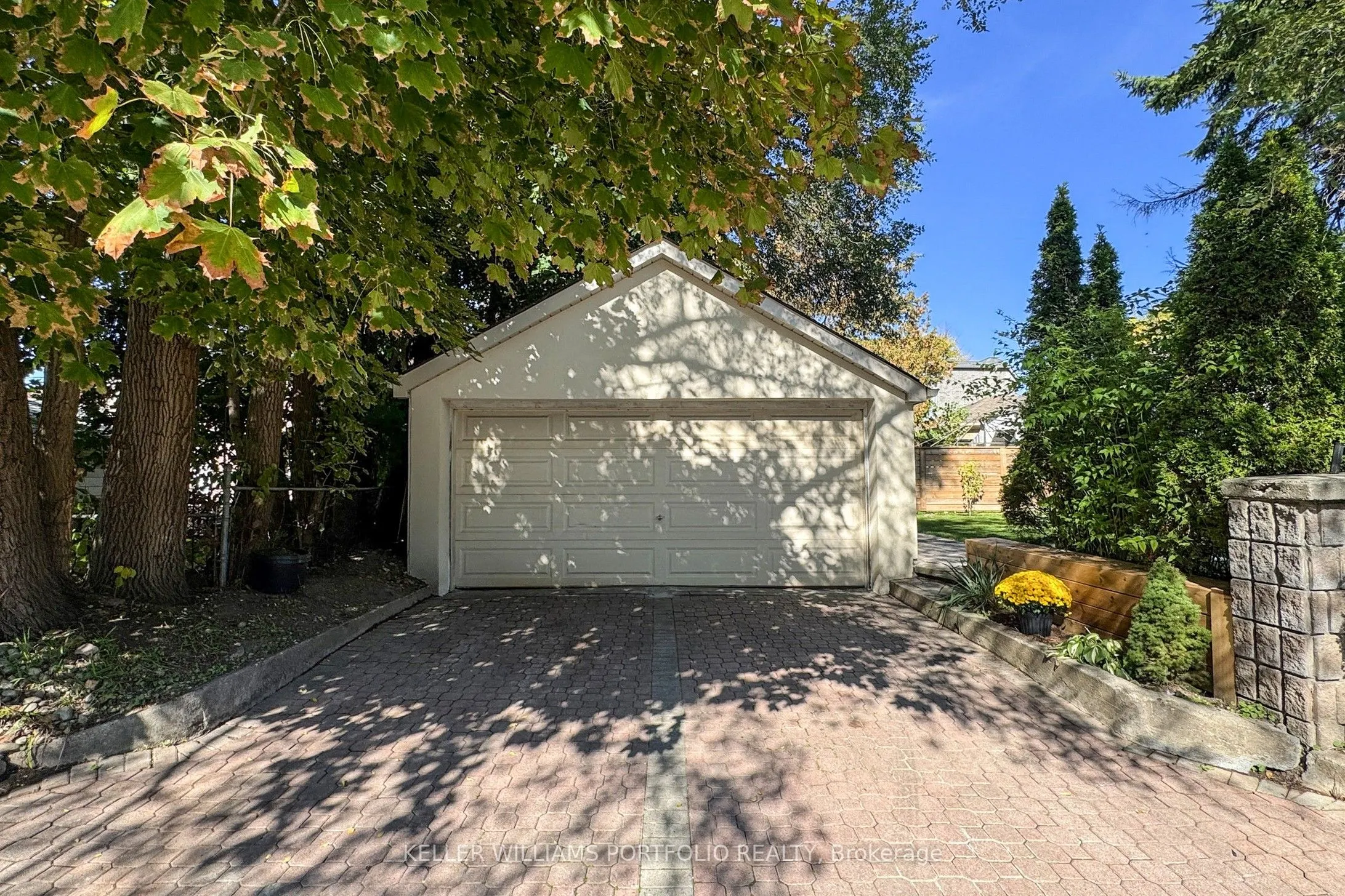 22 Pitt Avenue
