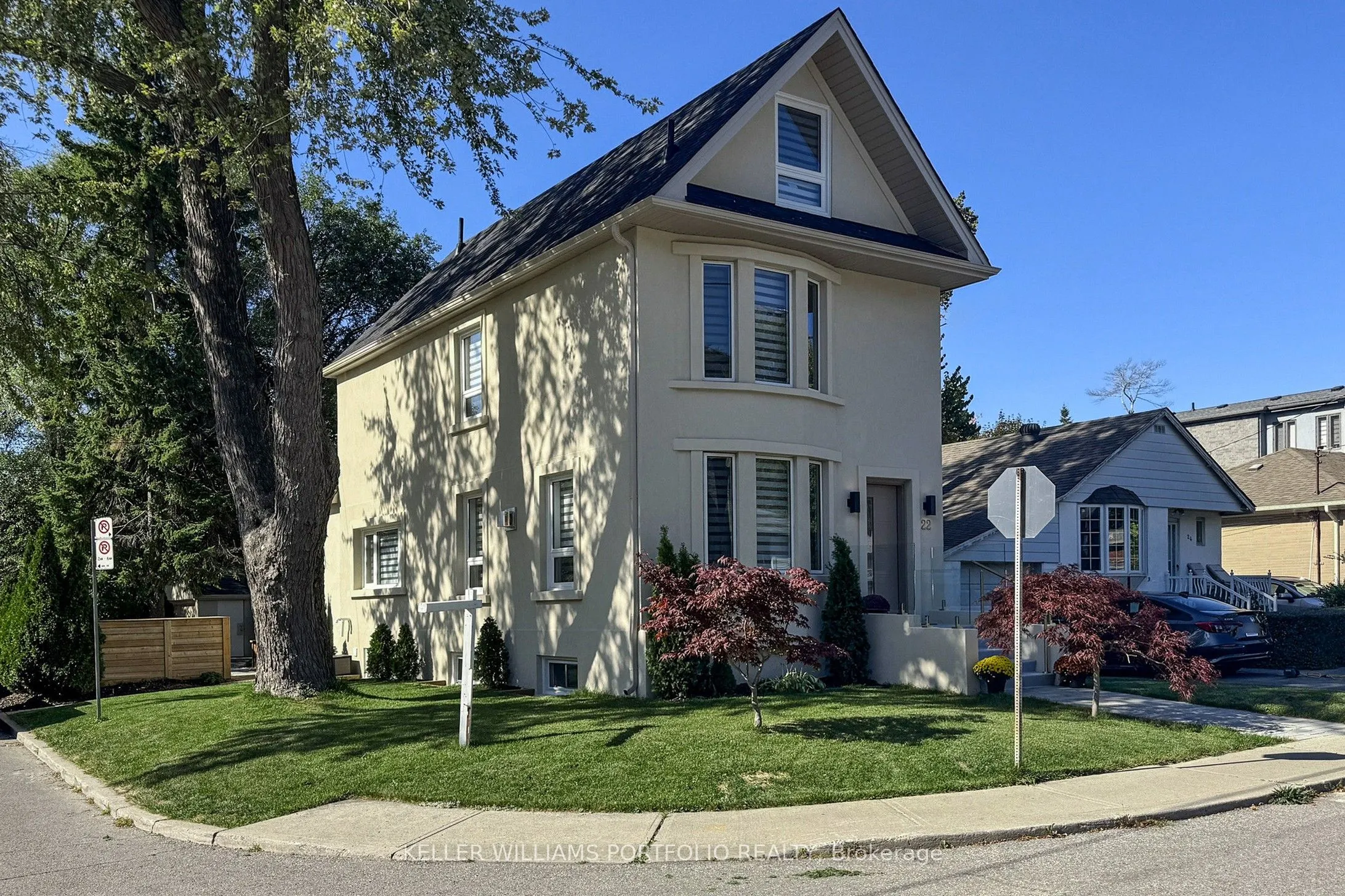 22 Pitt Avenue