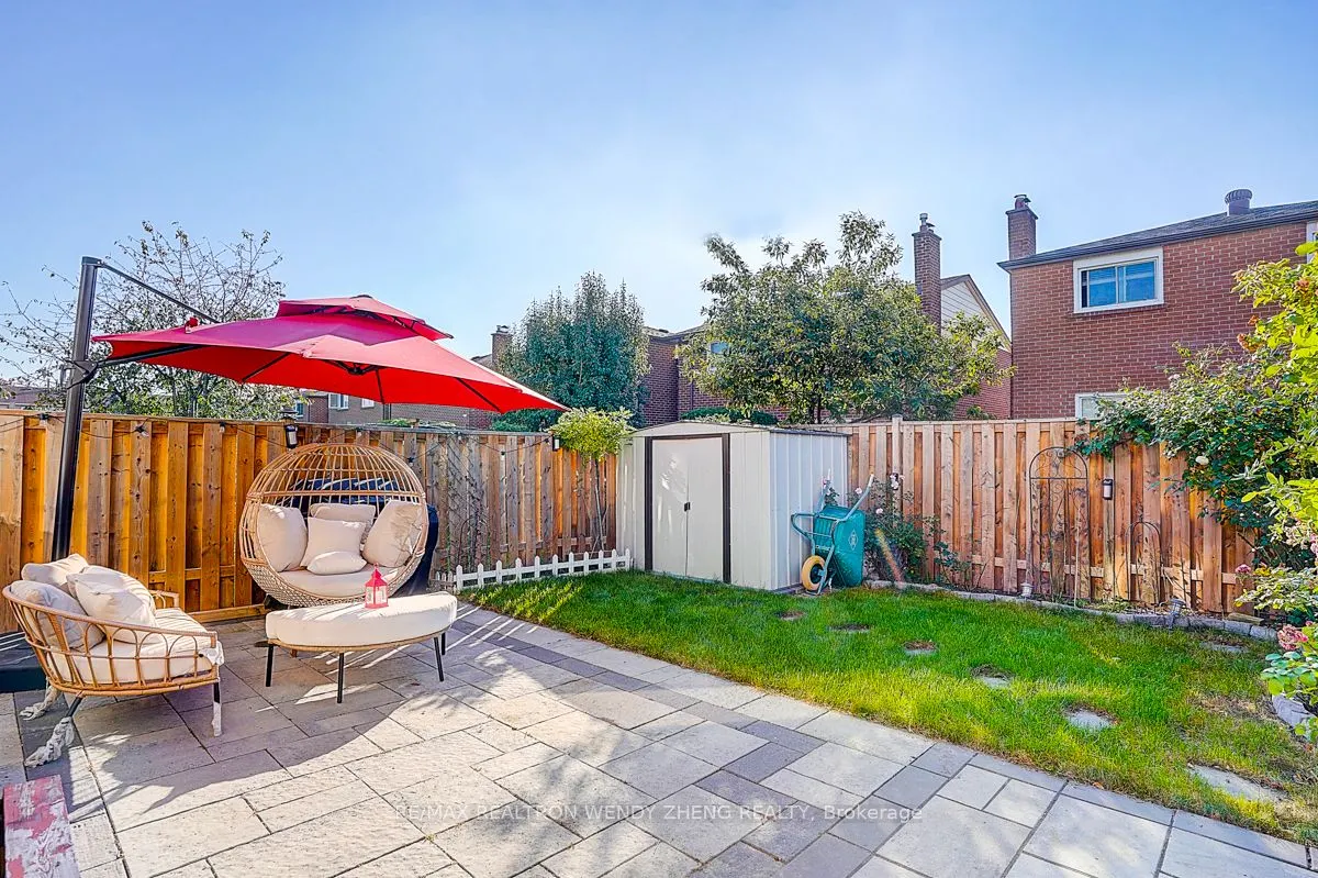 90 Radwell Crescent