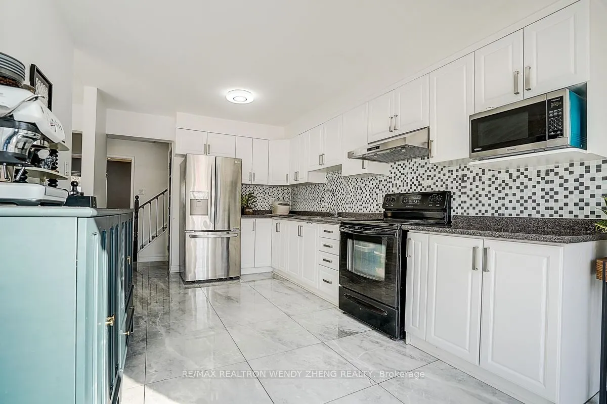 90 Radwell Crescent