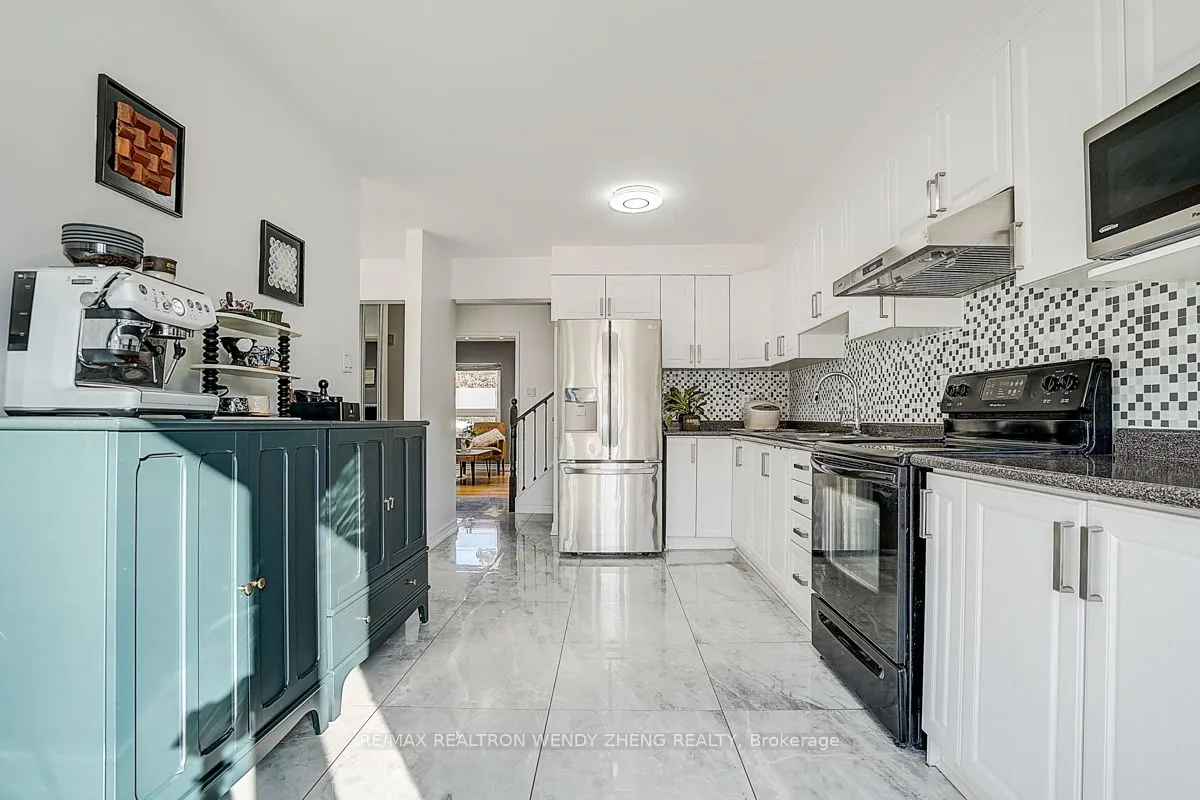90 Radwell Crescent