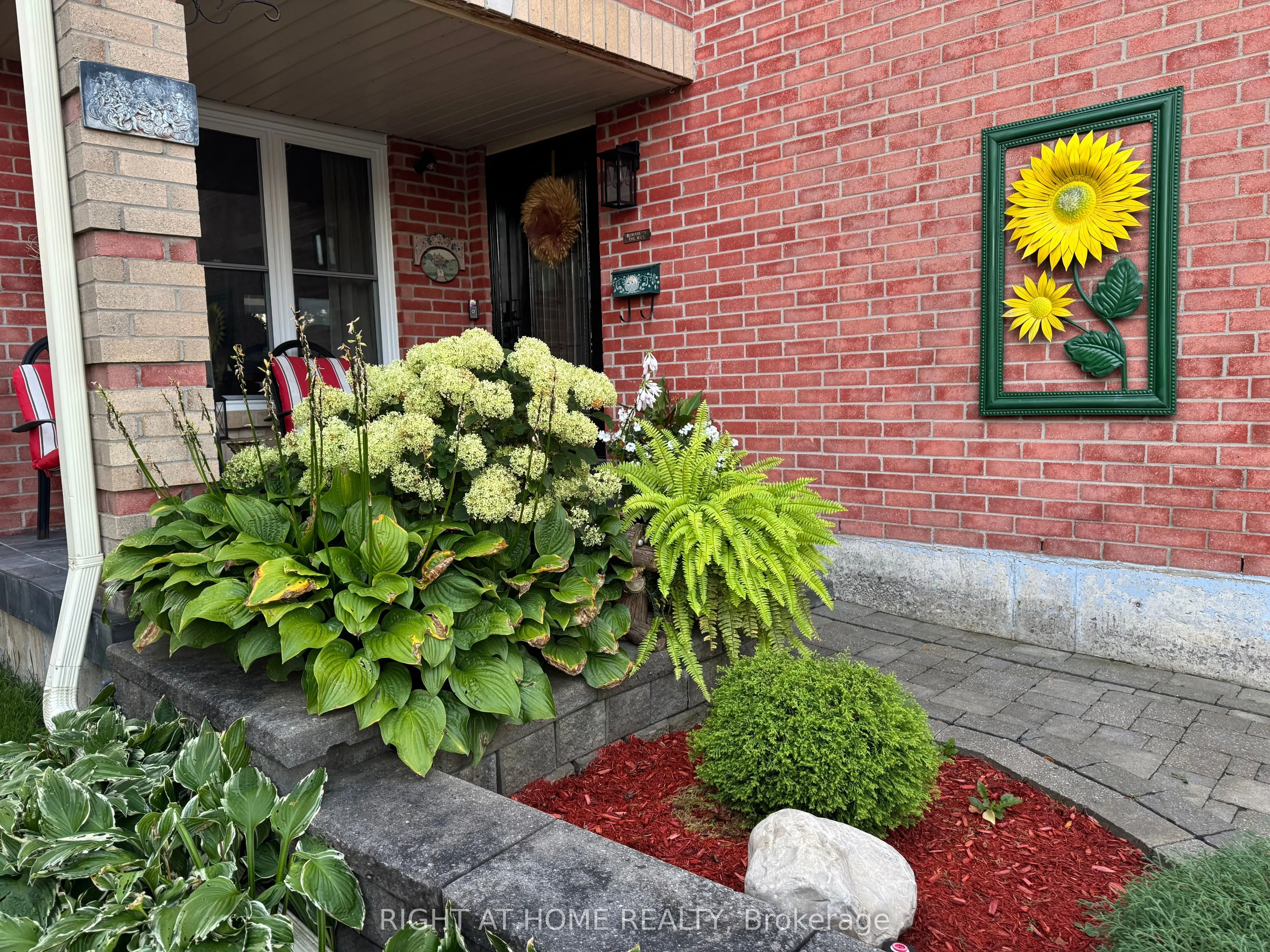 41 Yorkville Drive