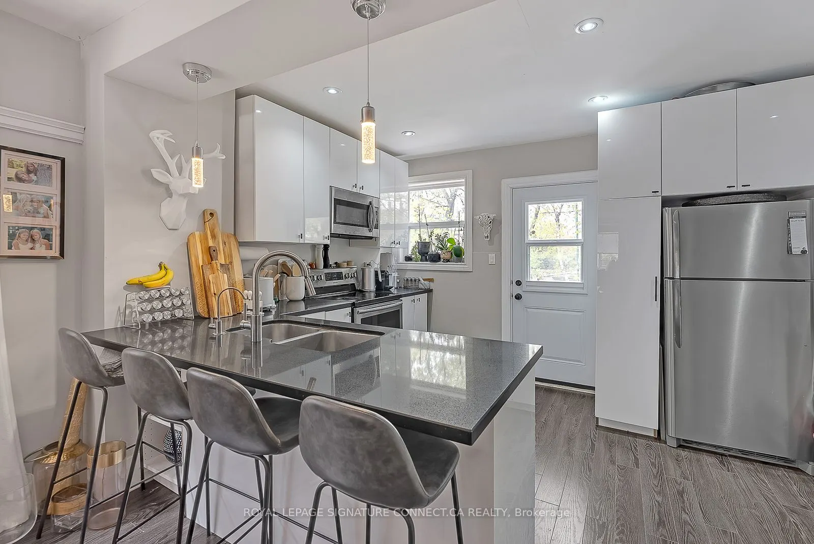 80 Oakcrest Avenue
