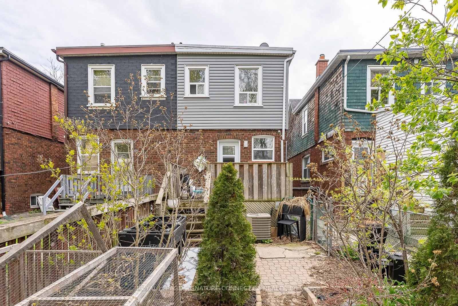 80 Oakcrest Avenue