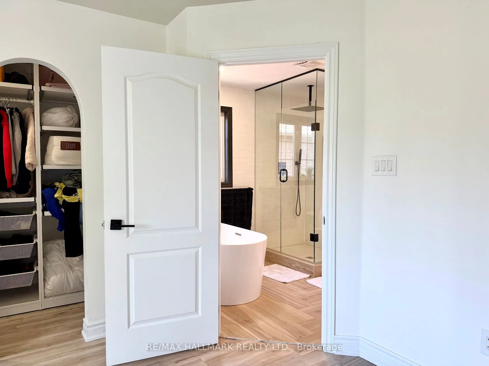 63 Chartway Boulevard