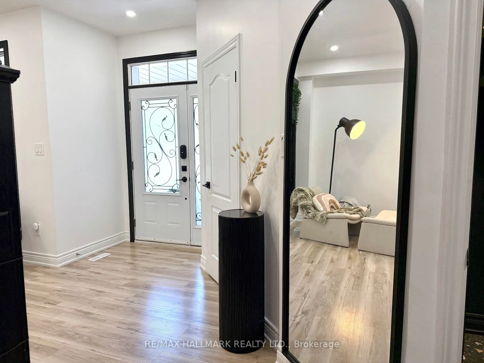 63 Chartway Boulevard