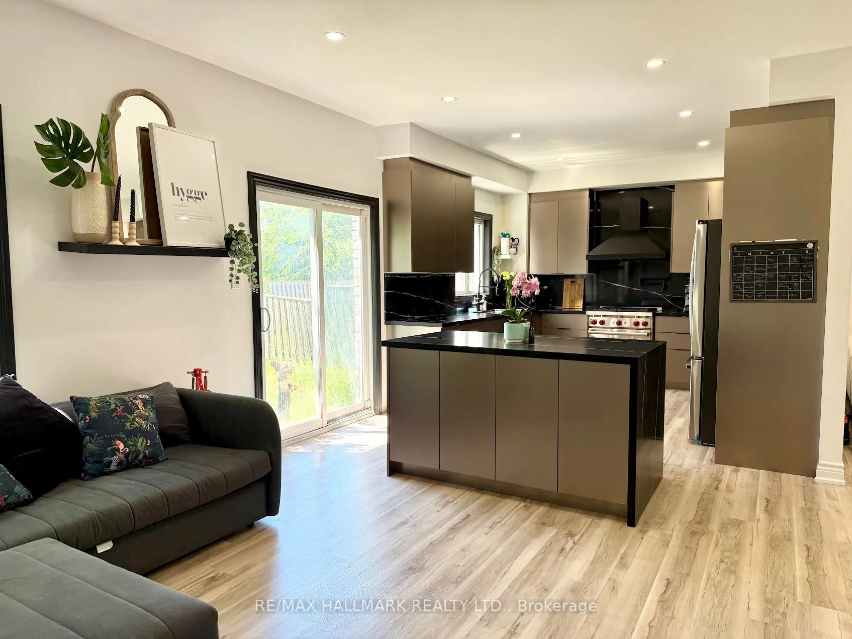 63 Chartway Boulevard
