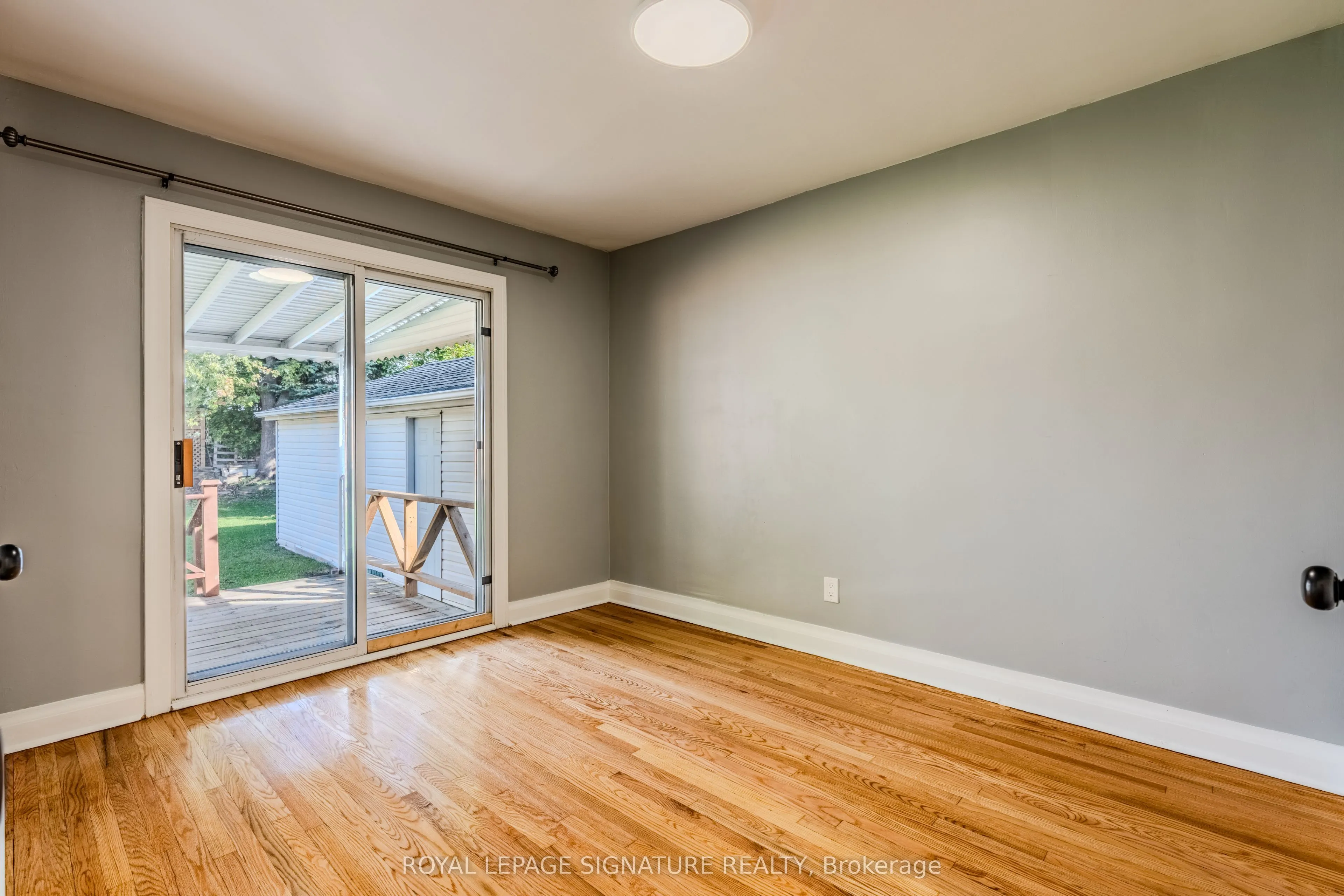 10 Holswade Road