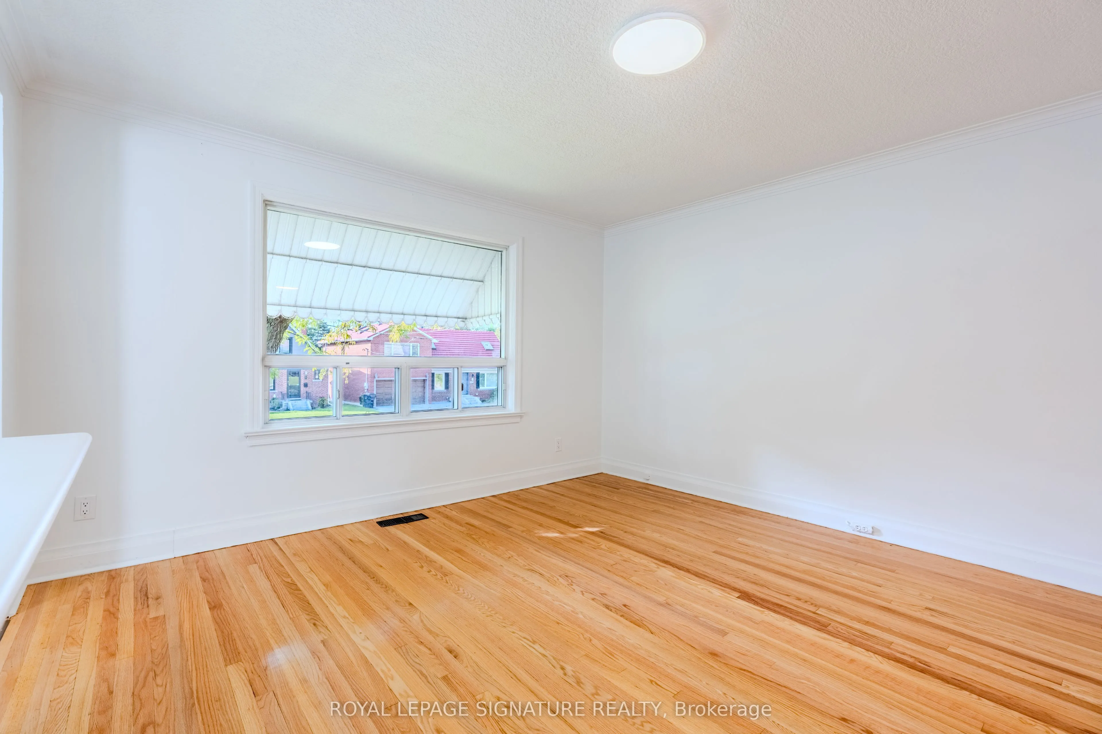 10 Holswade Road