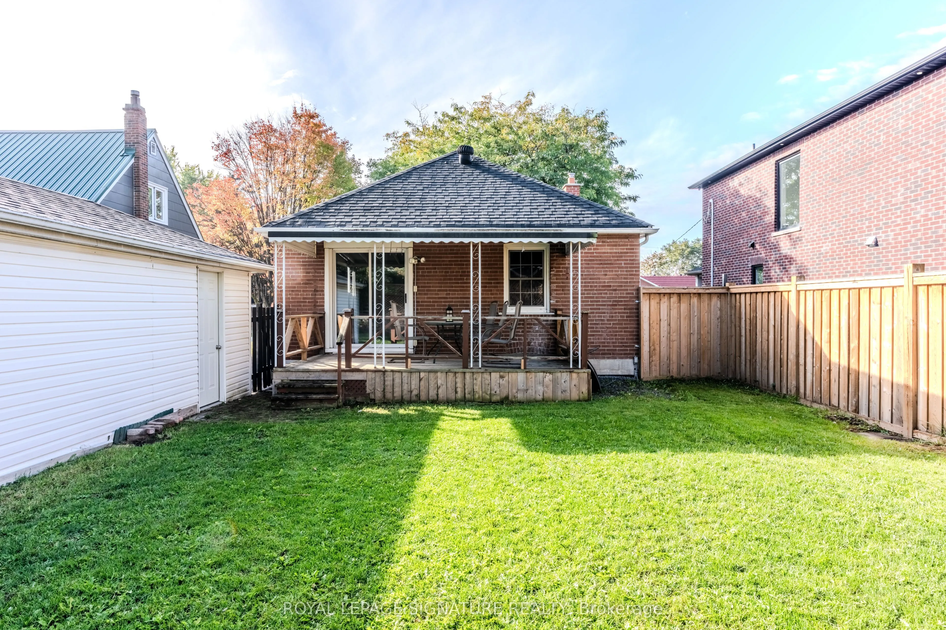 10 Holswade Road